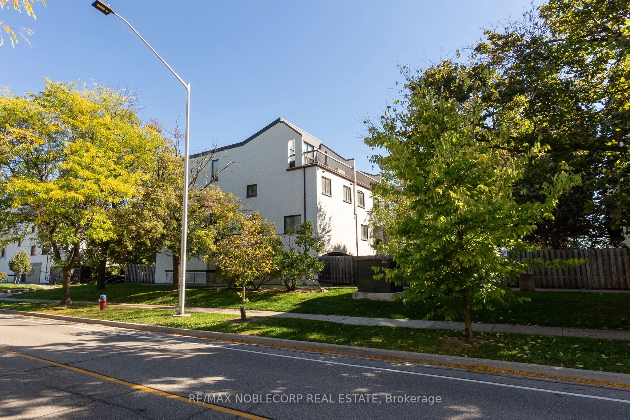1050 Falgarwood Drive, #124