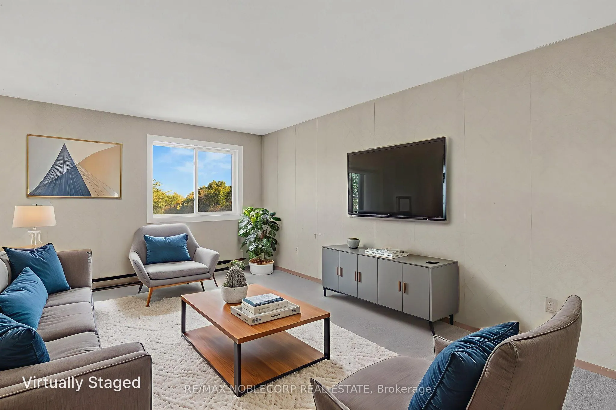 1050 Falgarwood Drive, #124