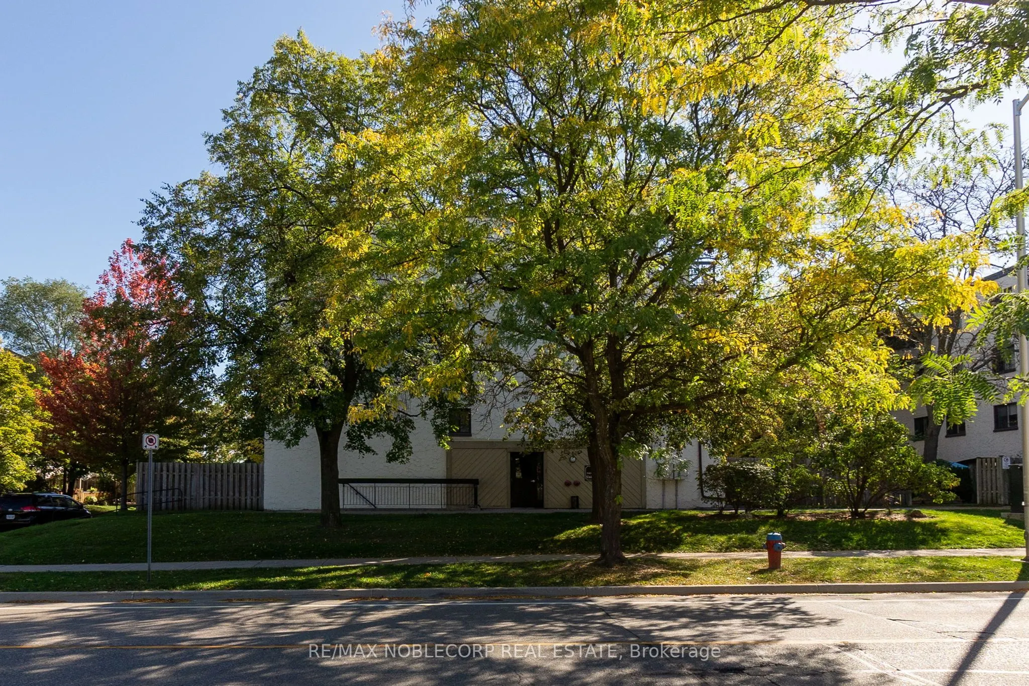 1050 Falgarwood Drive, #124