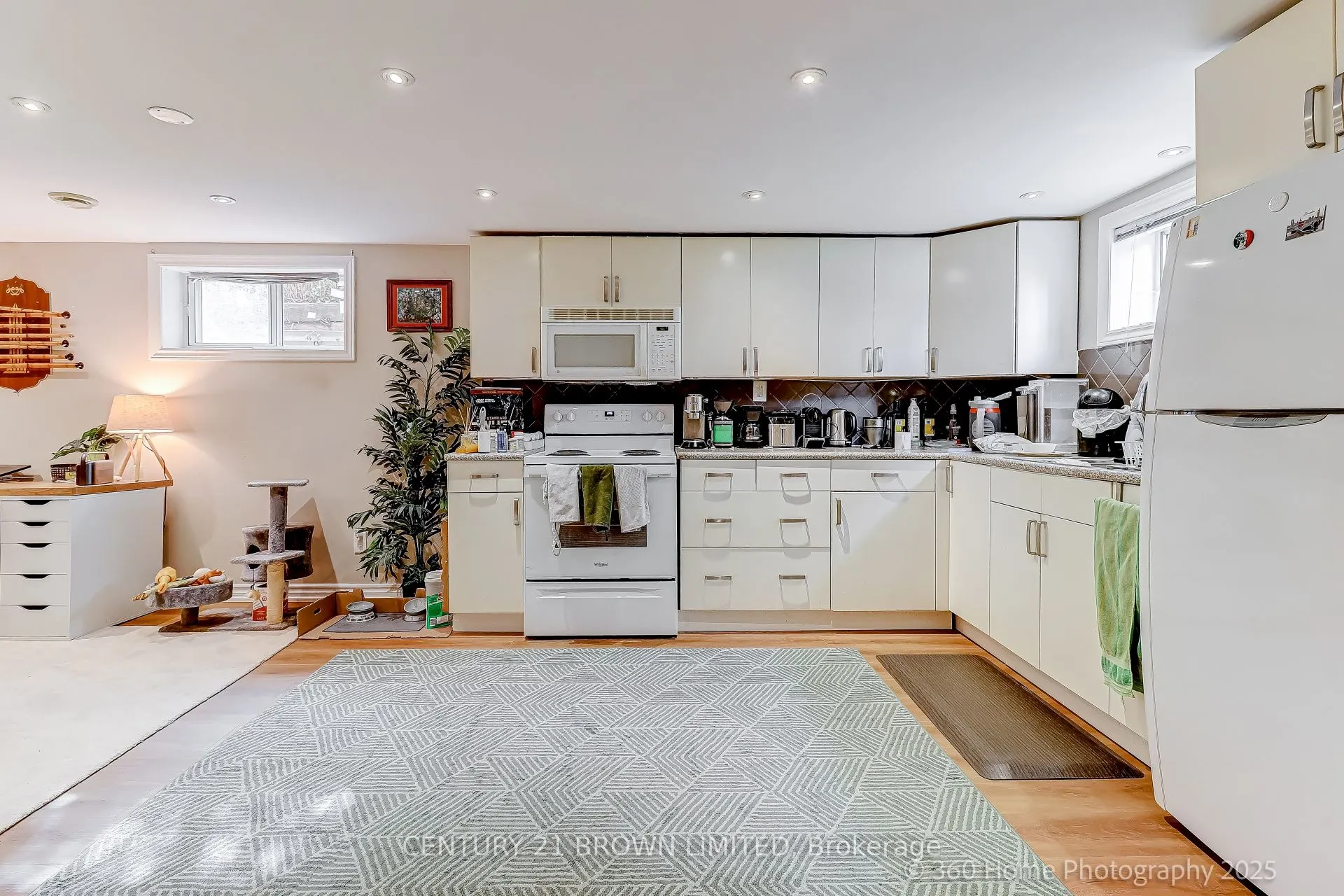 6 Hardisty Drive