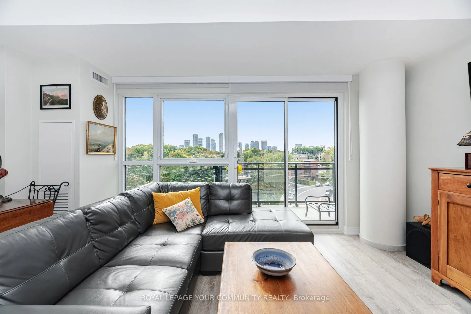 1 Neighbourhood Lane, #512