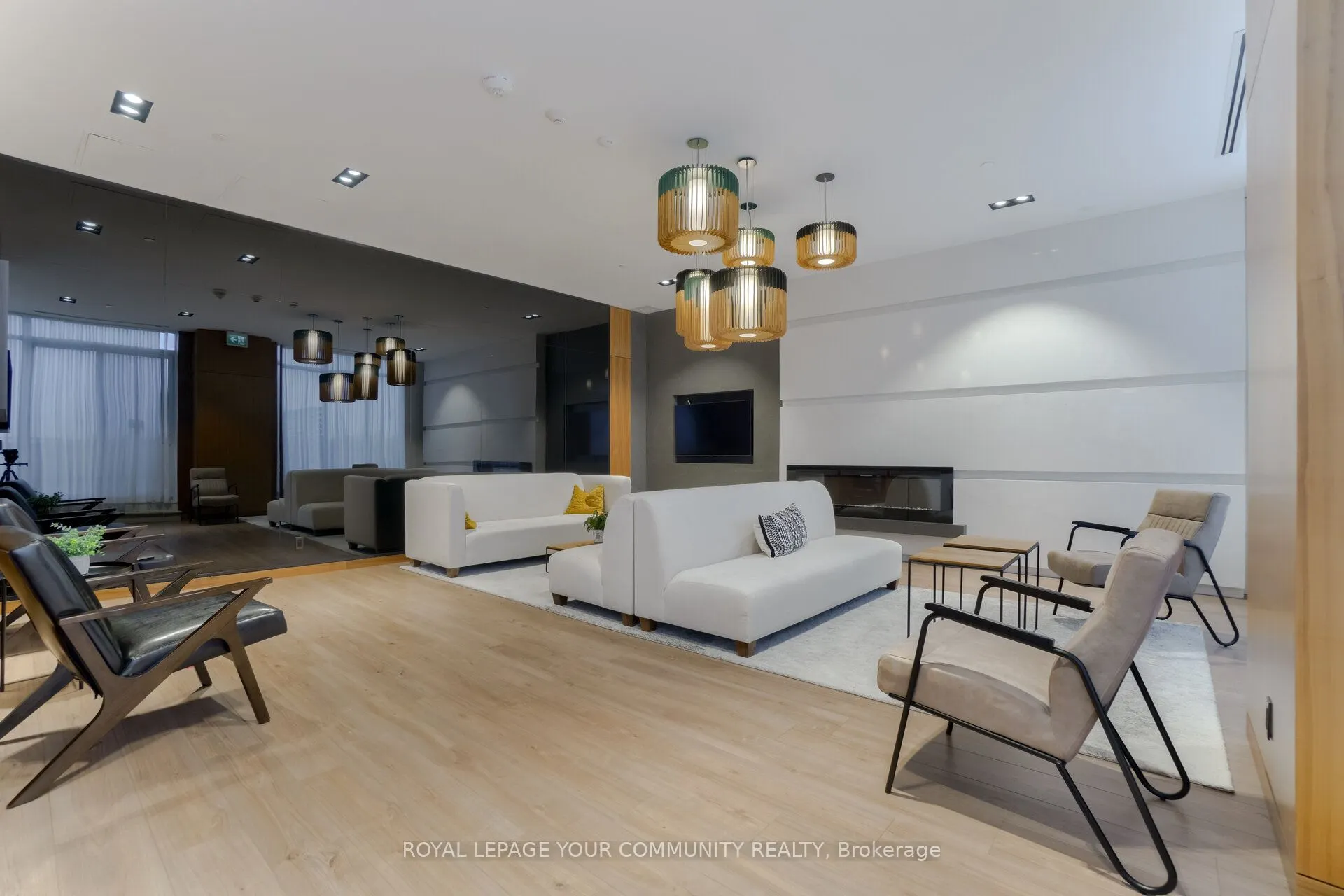 1 Neighbourhood Lane, #512