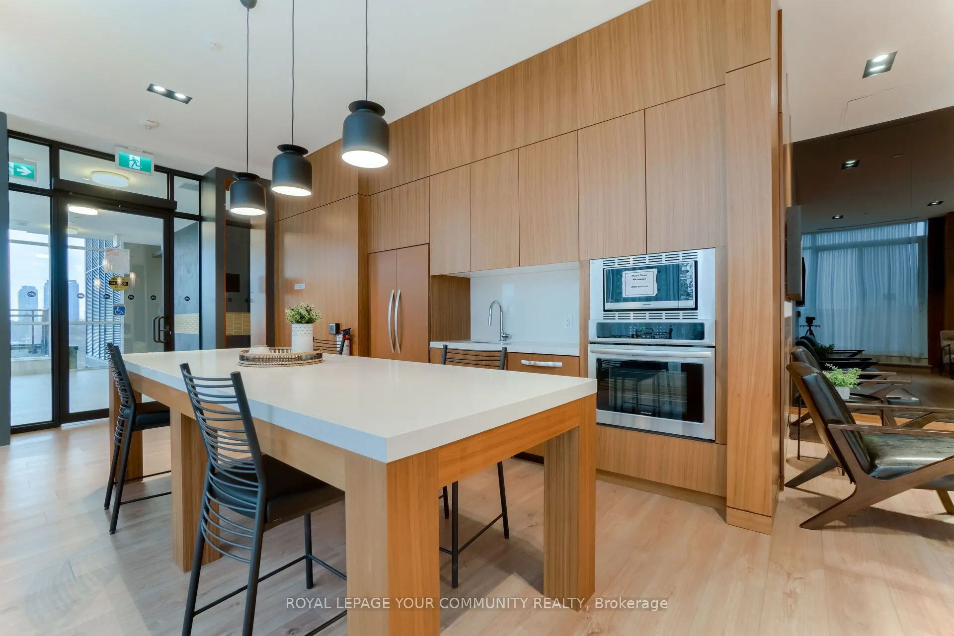1 Neighbourhood Lane, #512