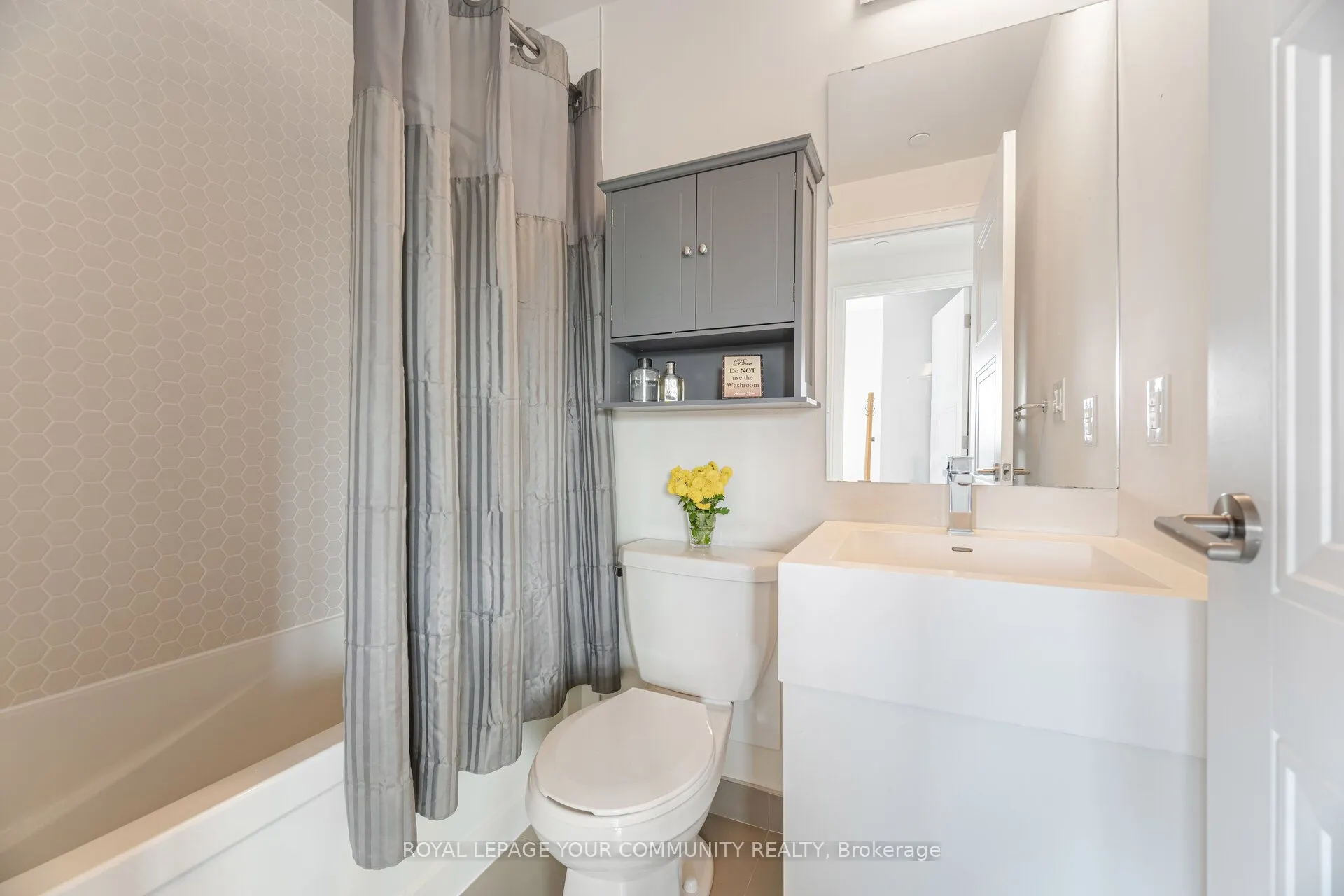 1 Neighbourhood Lane, #512