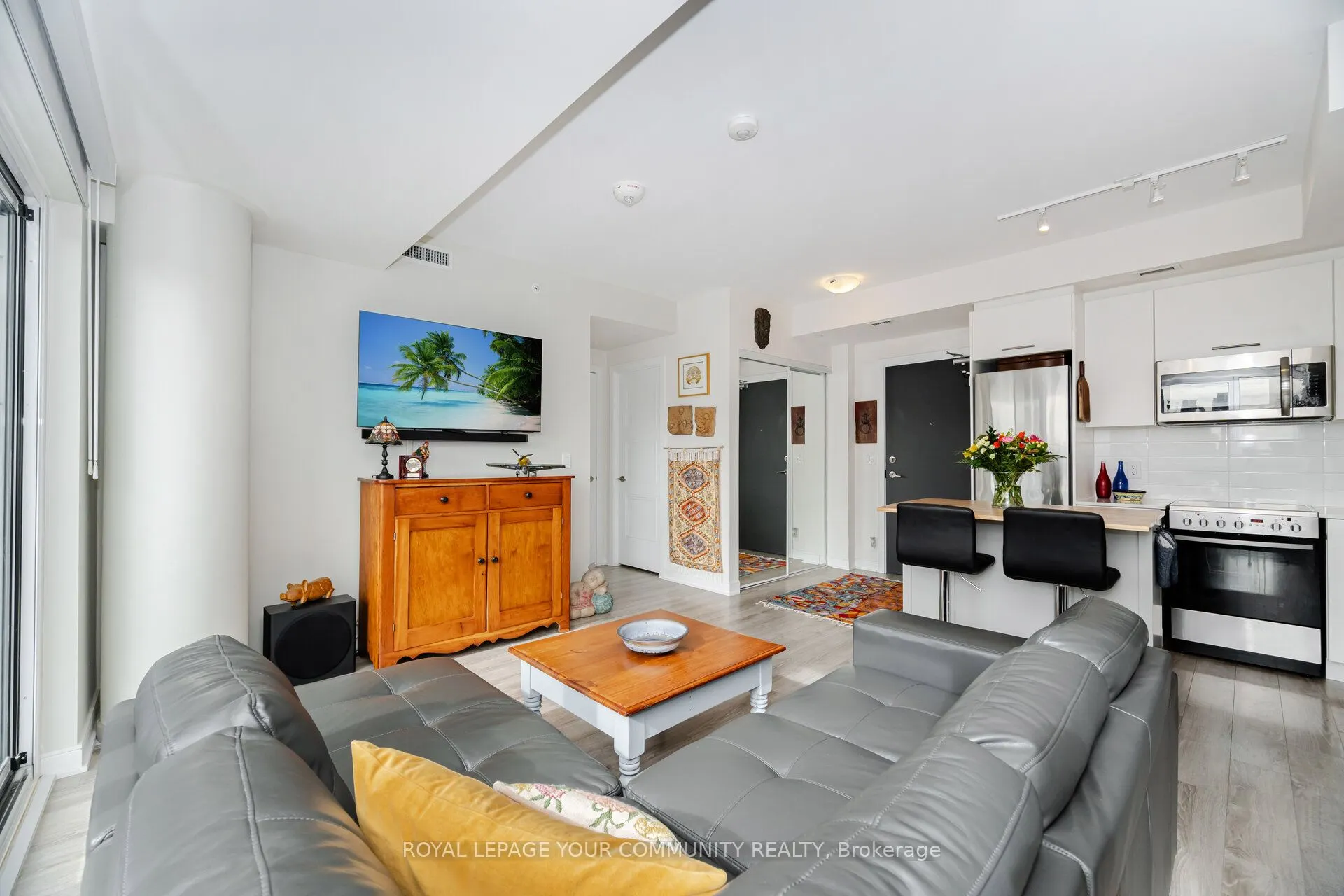 1 Neighbourhood Lane, #512