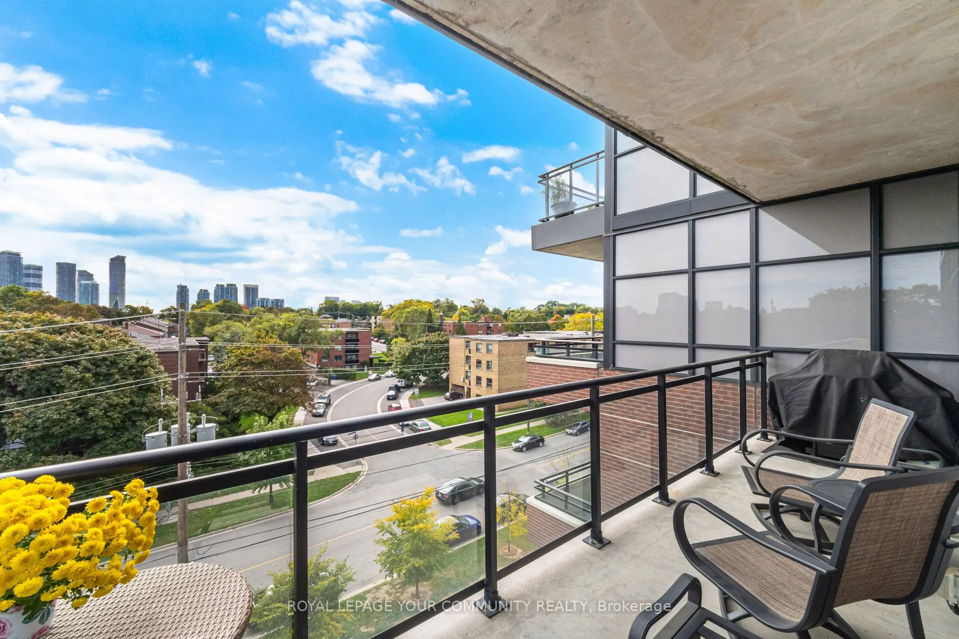 1 Neighbourhood Lane, #512