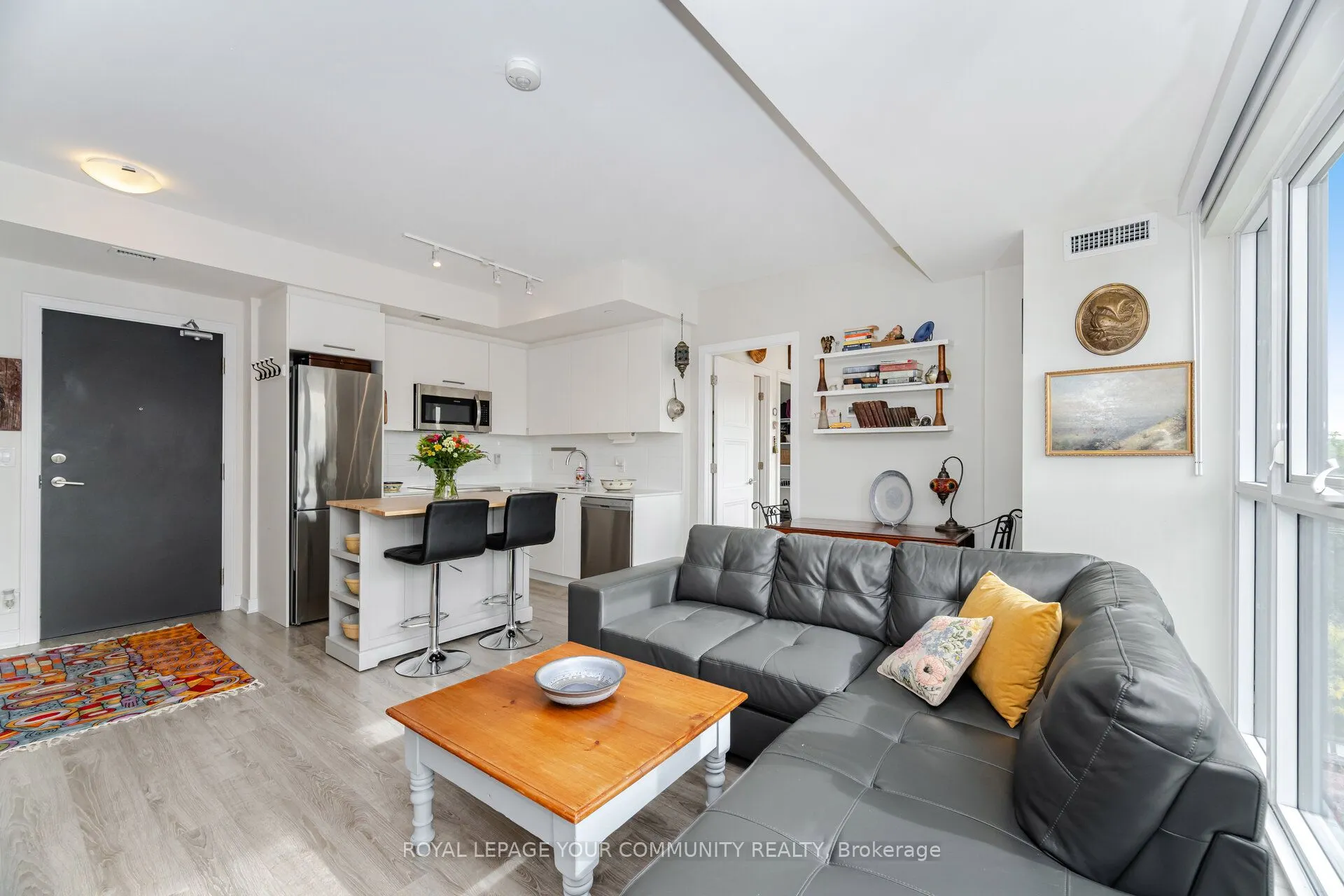 1 Neighbourhood Lane, #512