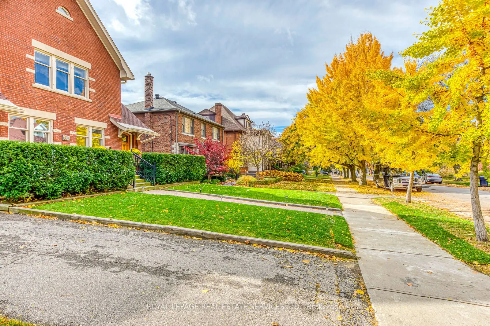 63 High Park Boulevard, #4