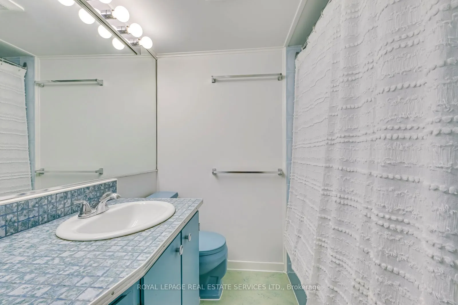 63 High Park Boulevard, #4