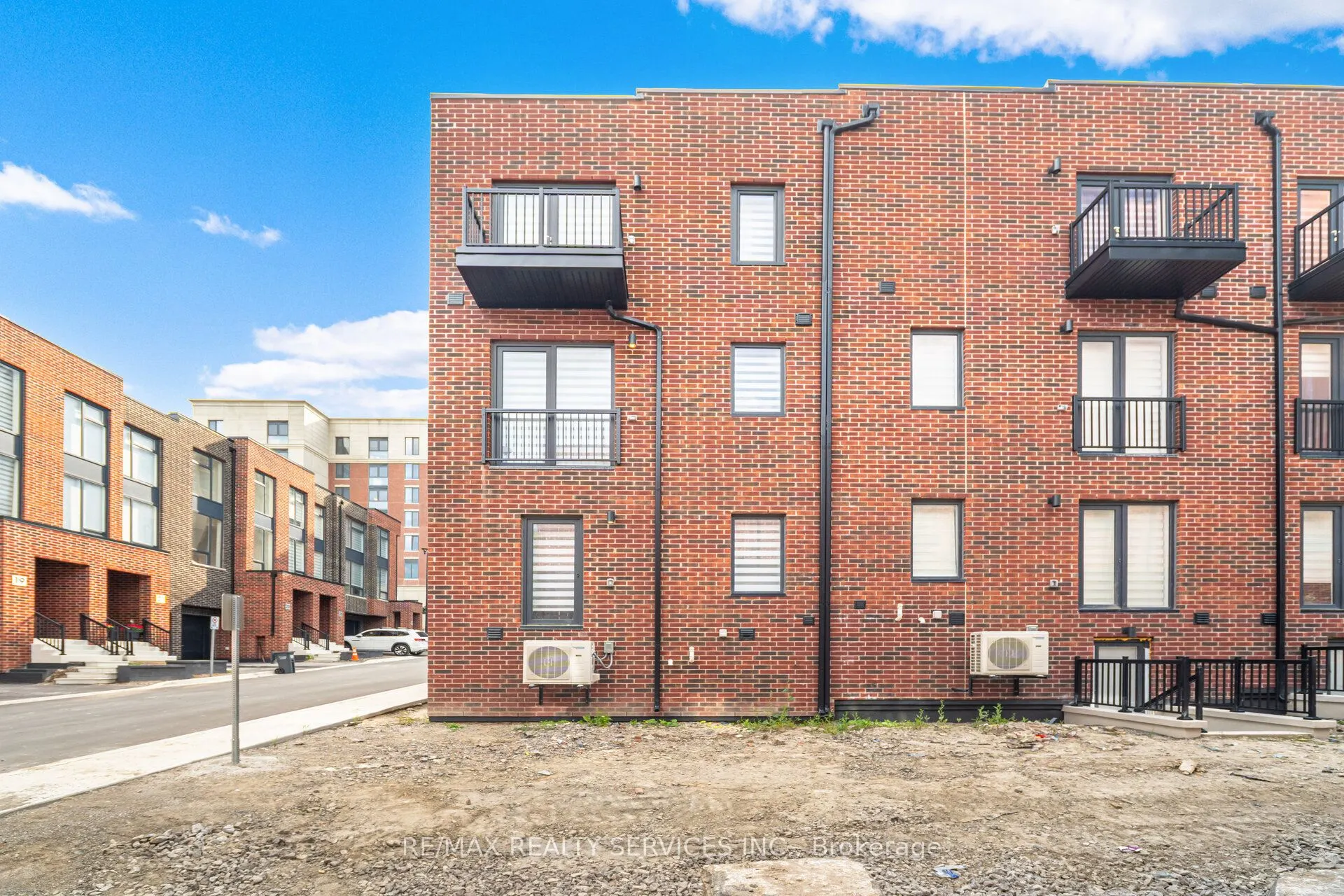 1 Taylor Court