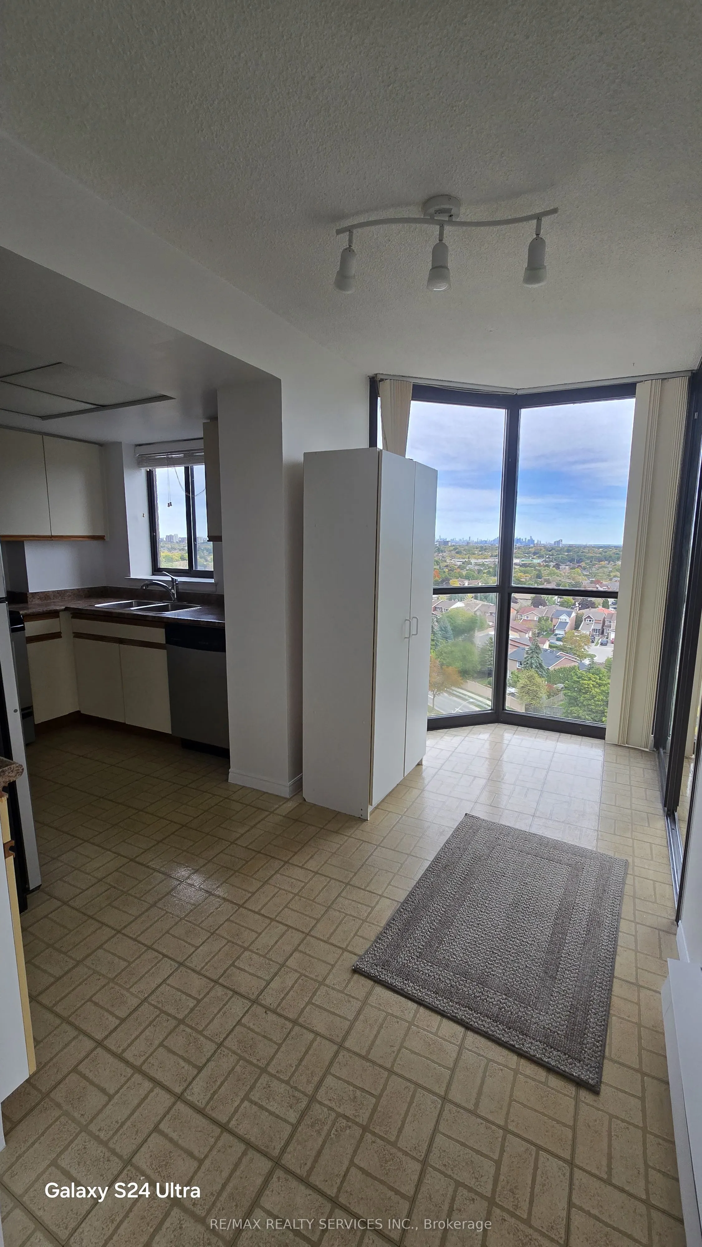 4235 Sherwoodtowne Boulevard, #1104