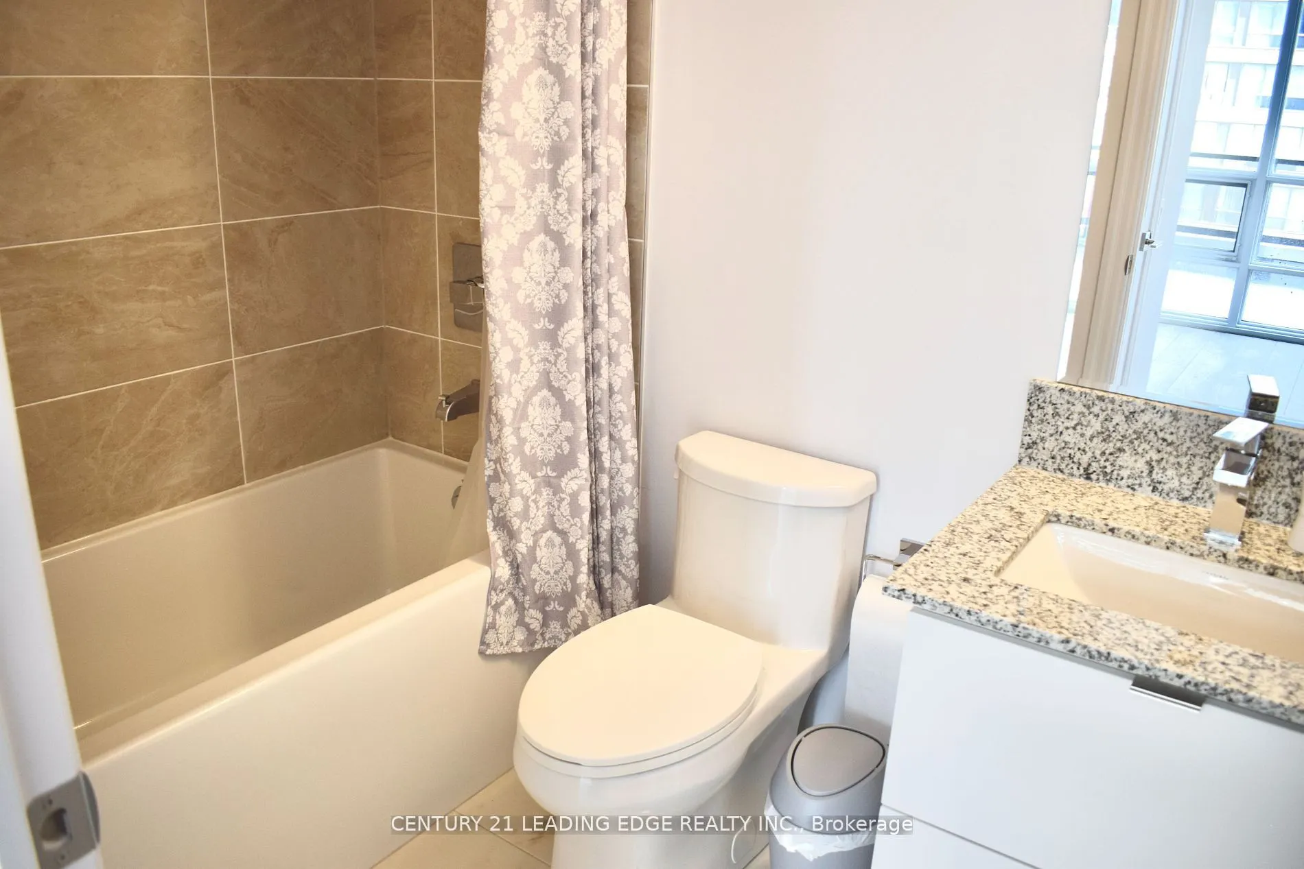 36 ELM Drive, #507