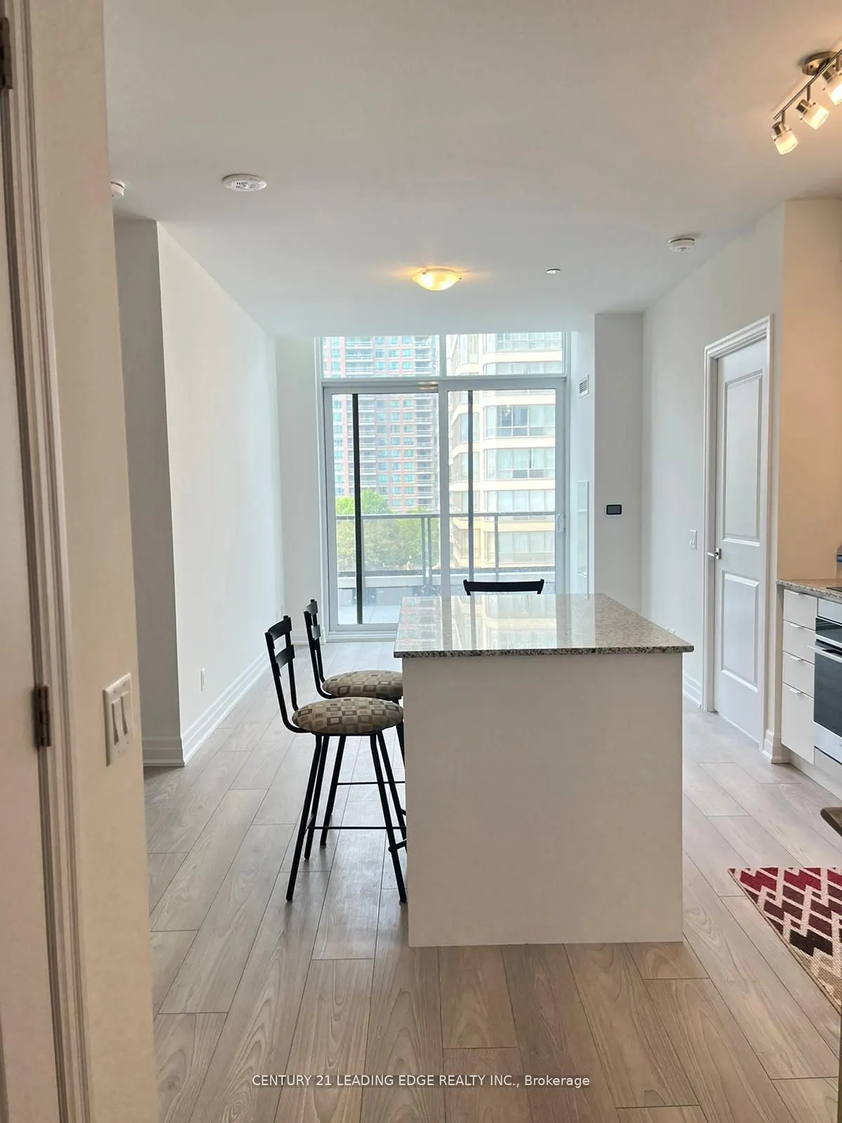 36 ELM Drive, #507