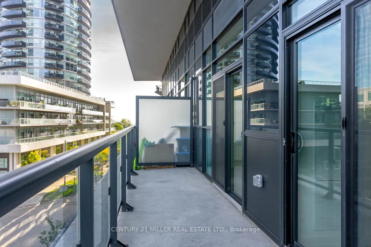 38 Annie Craig Drive, #401