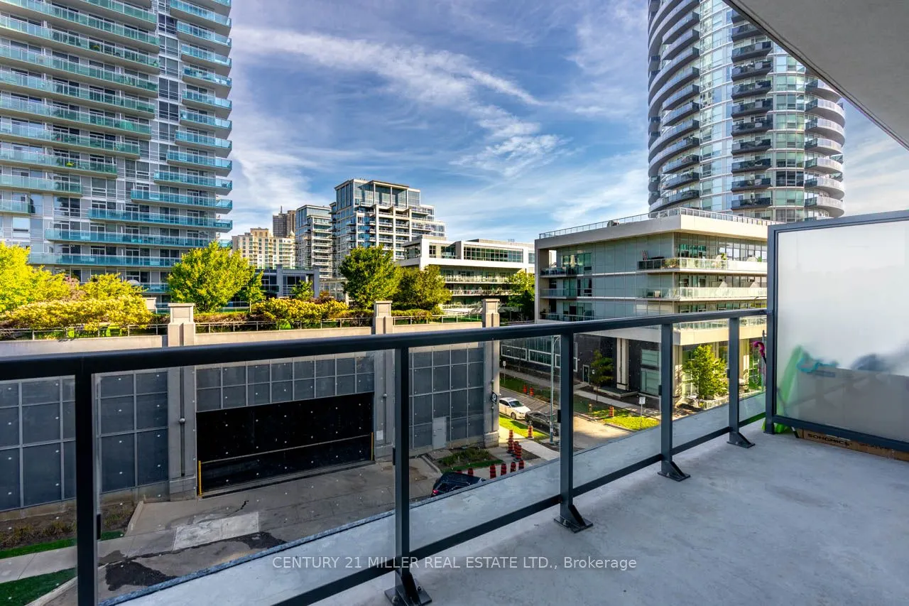 38 Annie Craig Drive, #401