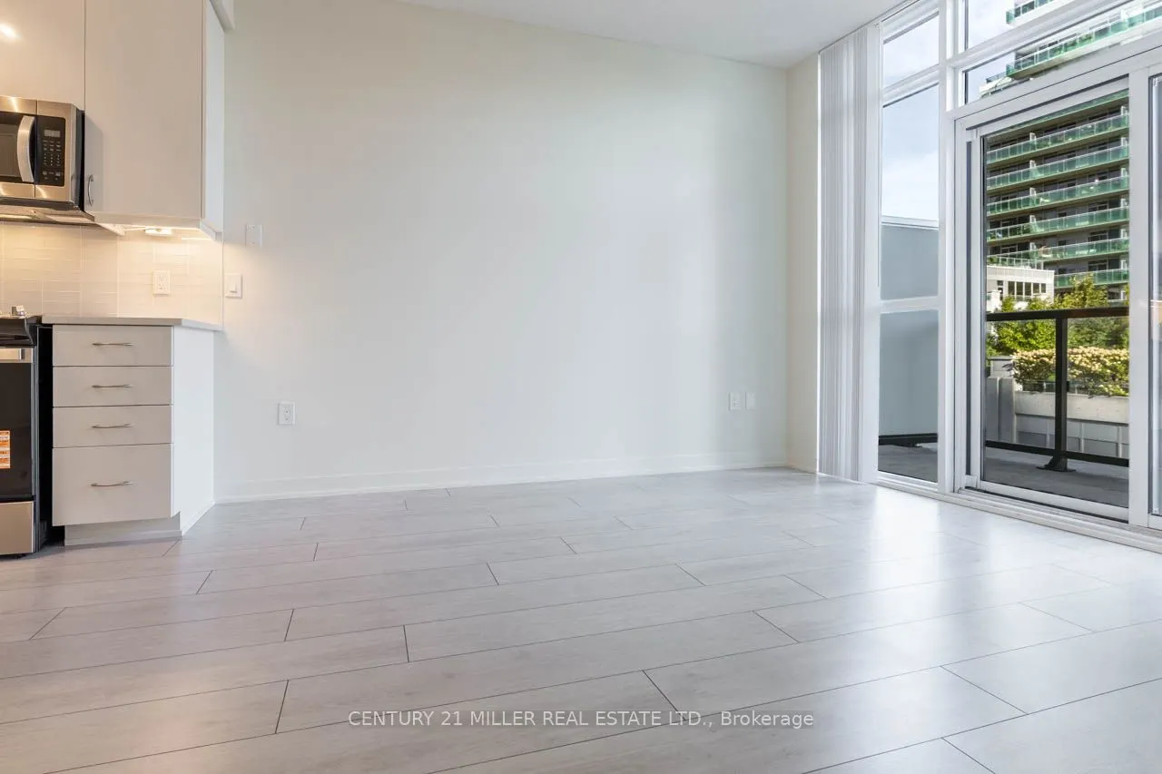 38 Annie Craig Drive, #401
