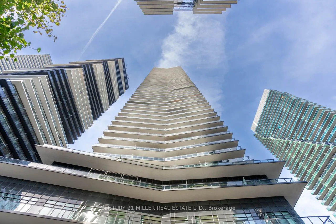38 Annie Craig Drive, #401