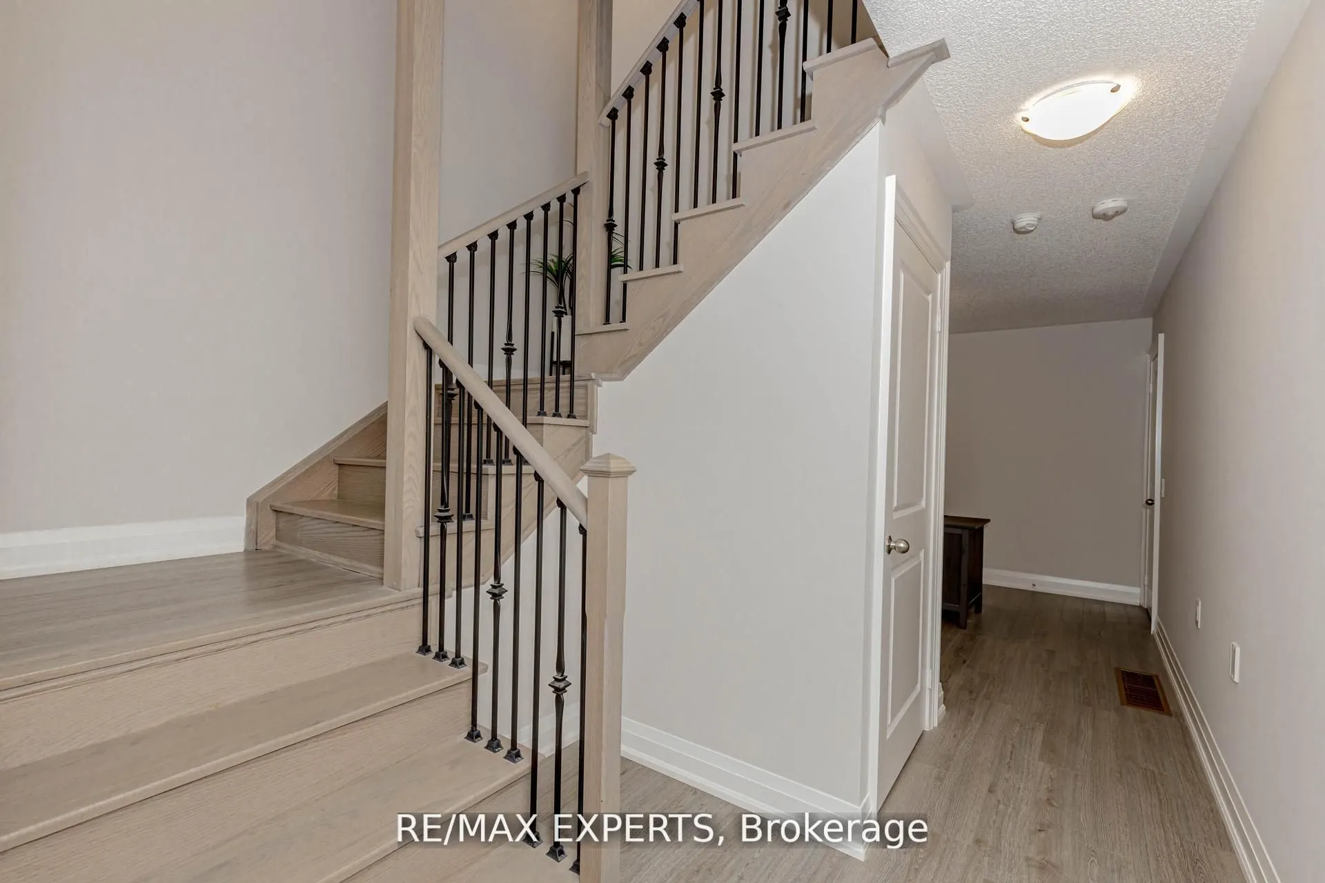 92 Deer Ridge Trail