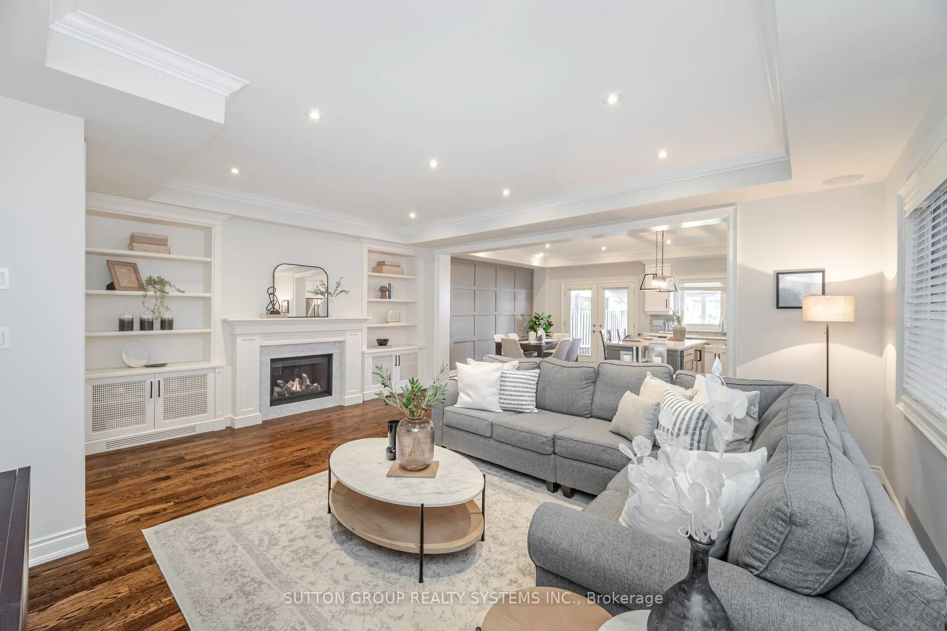 9 Iroquois Avenue