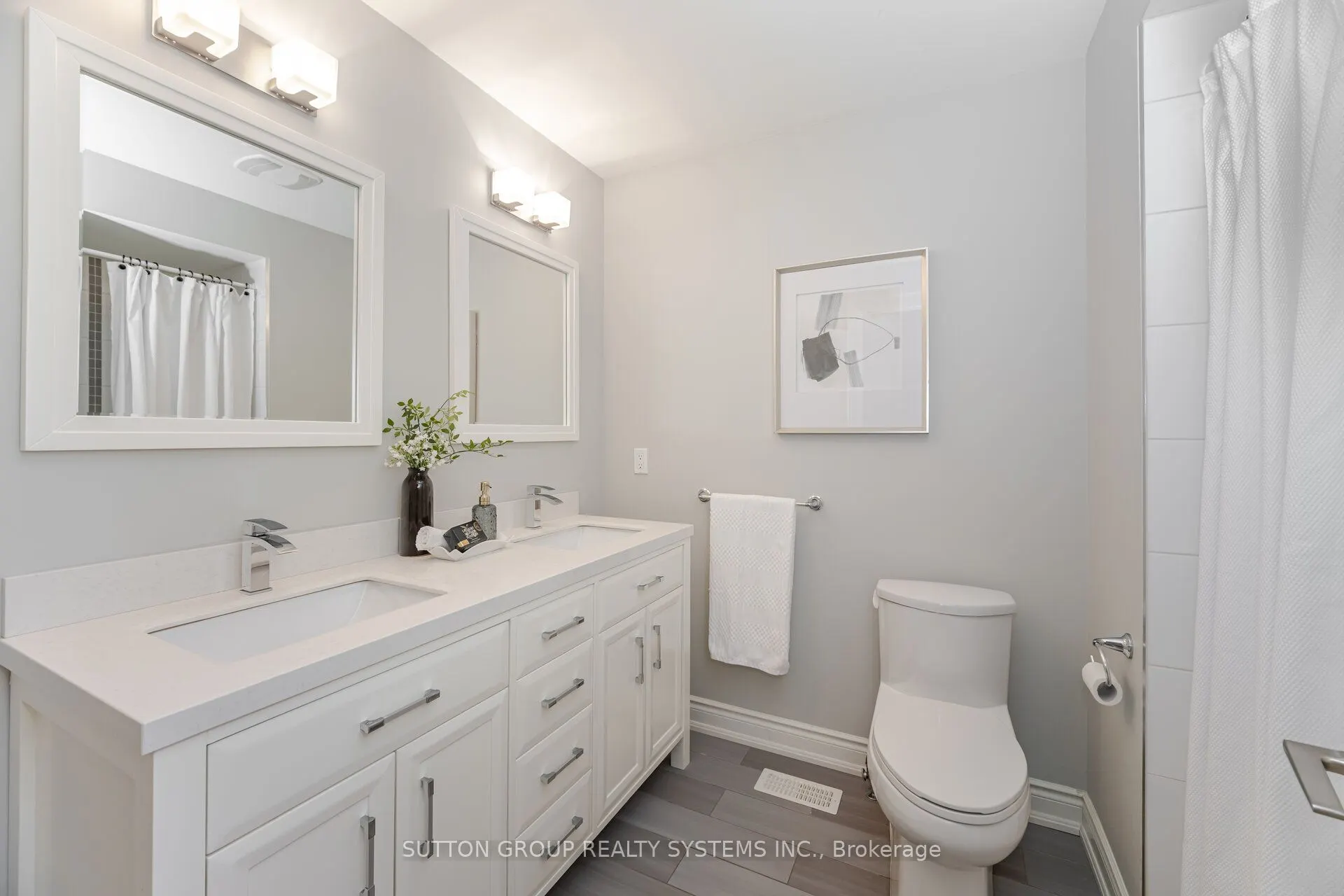 9 Iroquois Avenue