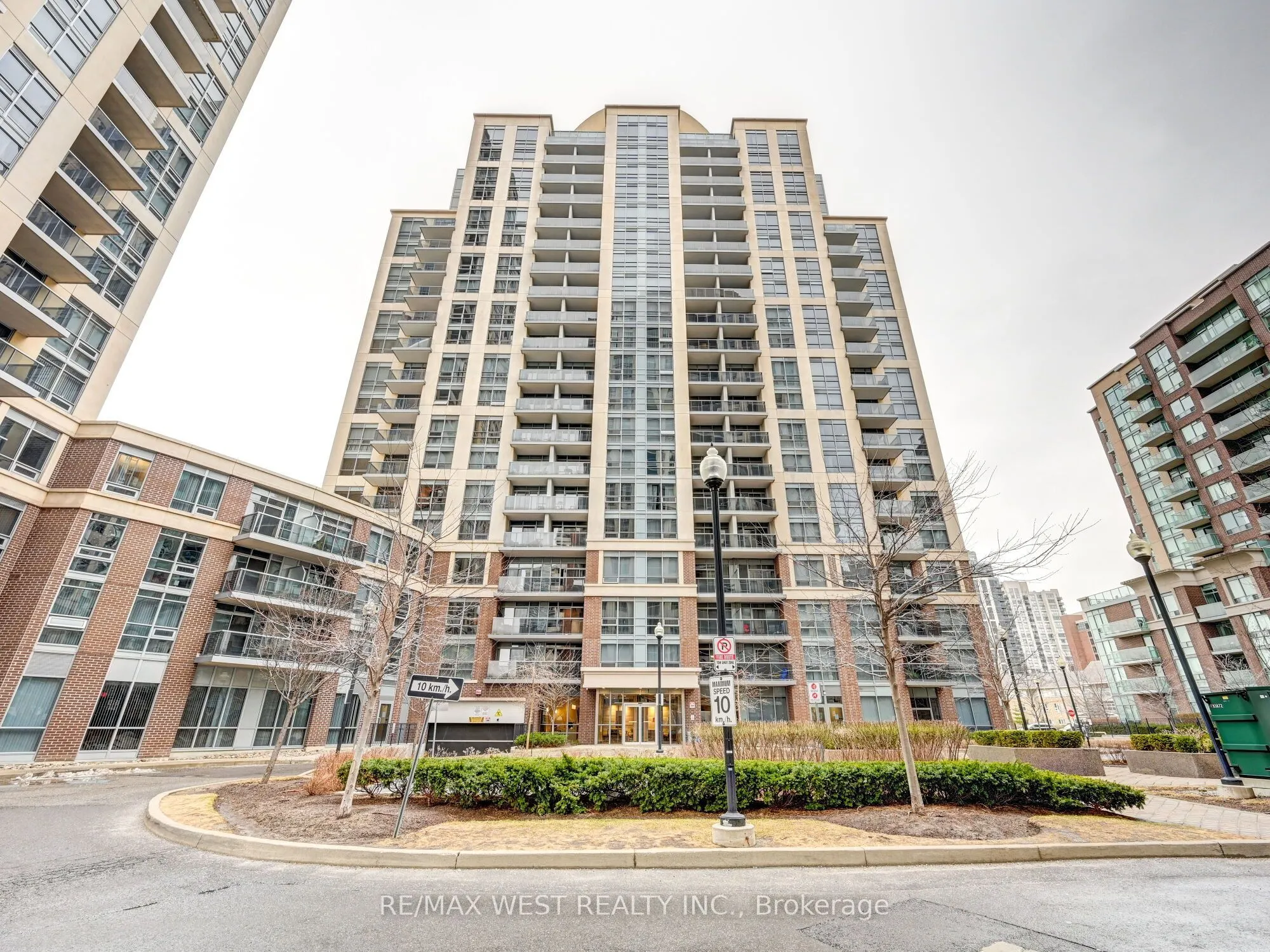 1 Michael Power Place