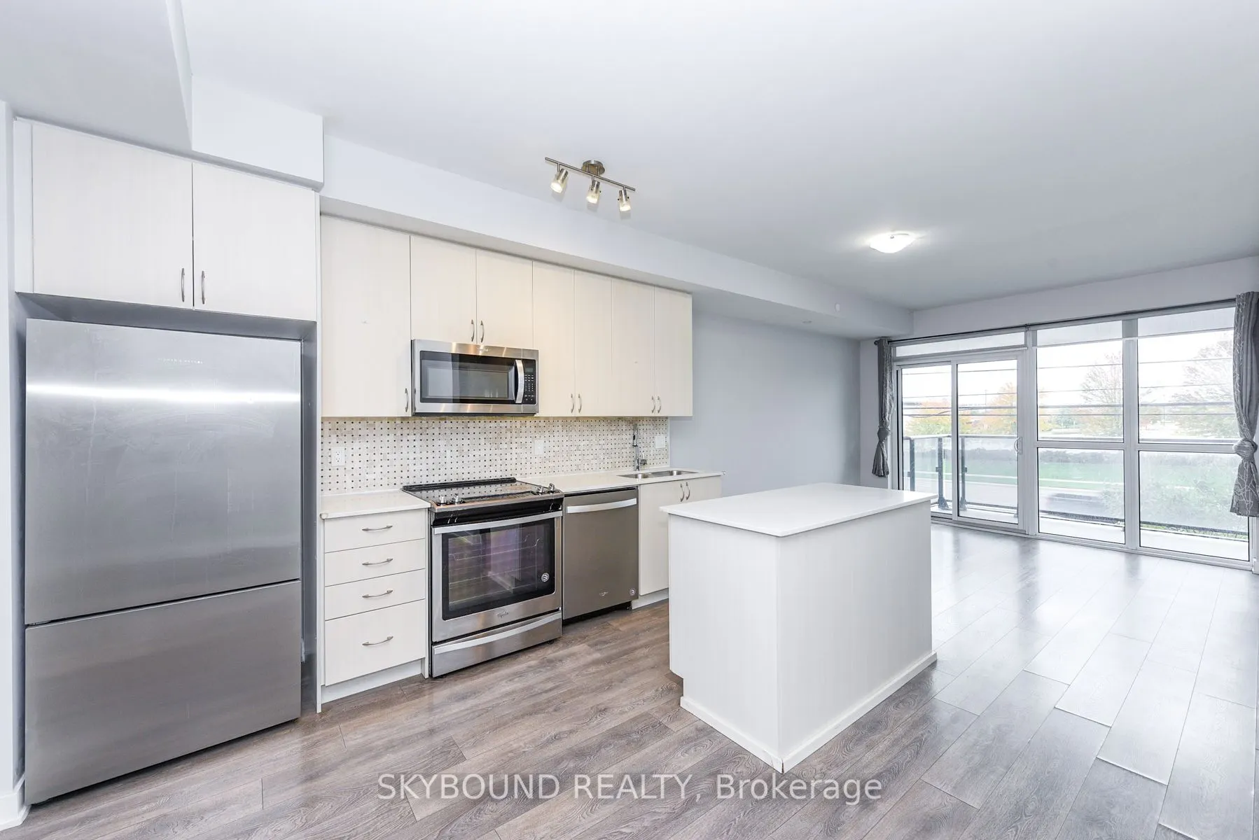 4655 Glen Erin Drive, #210