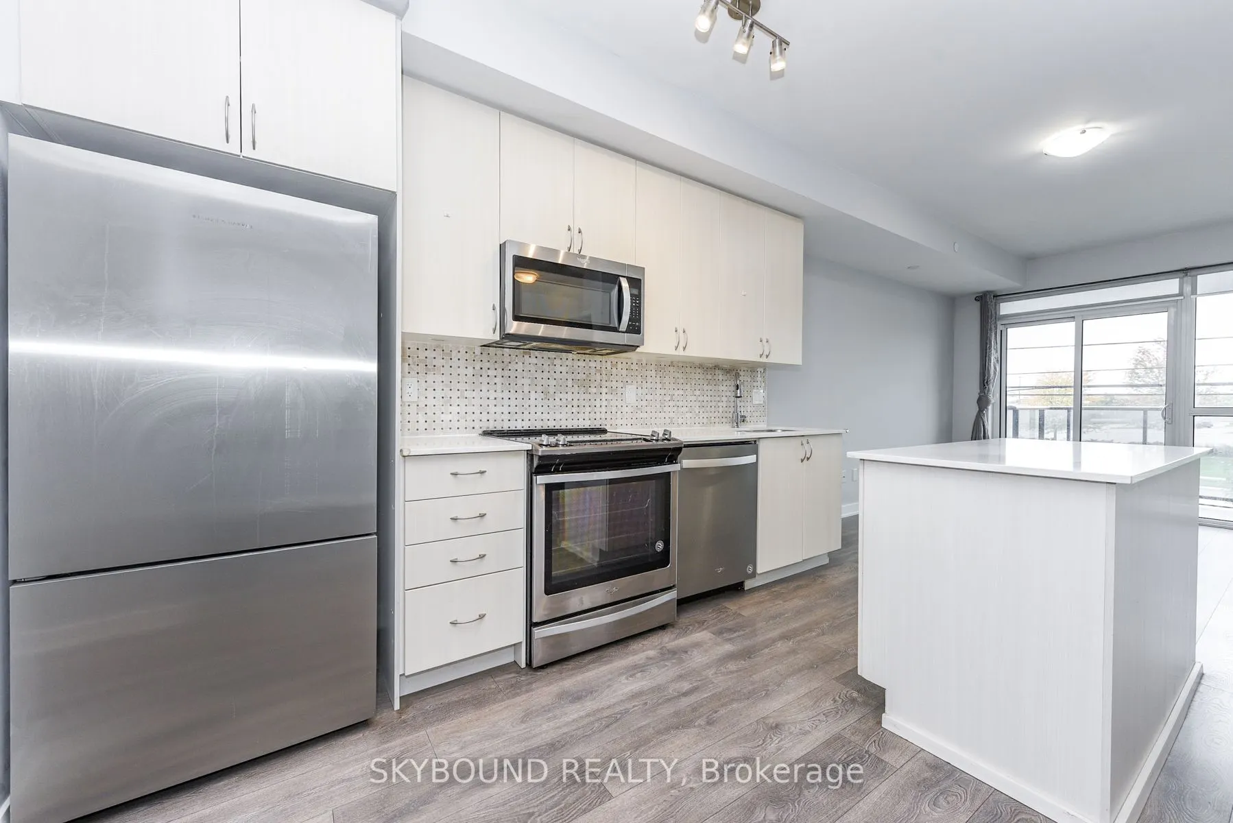 4655 Glen Erin Drive, #210