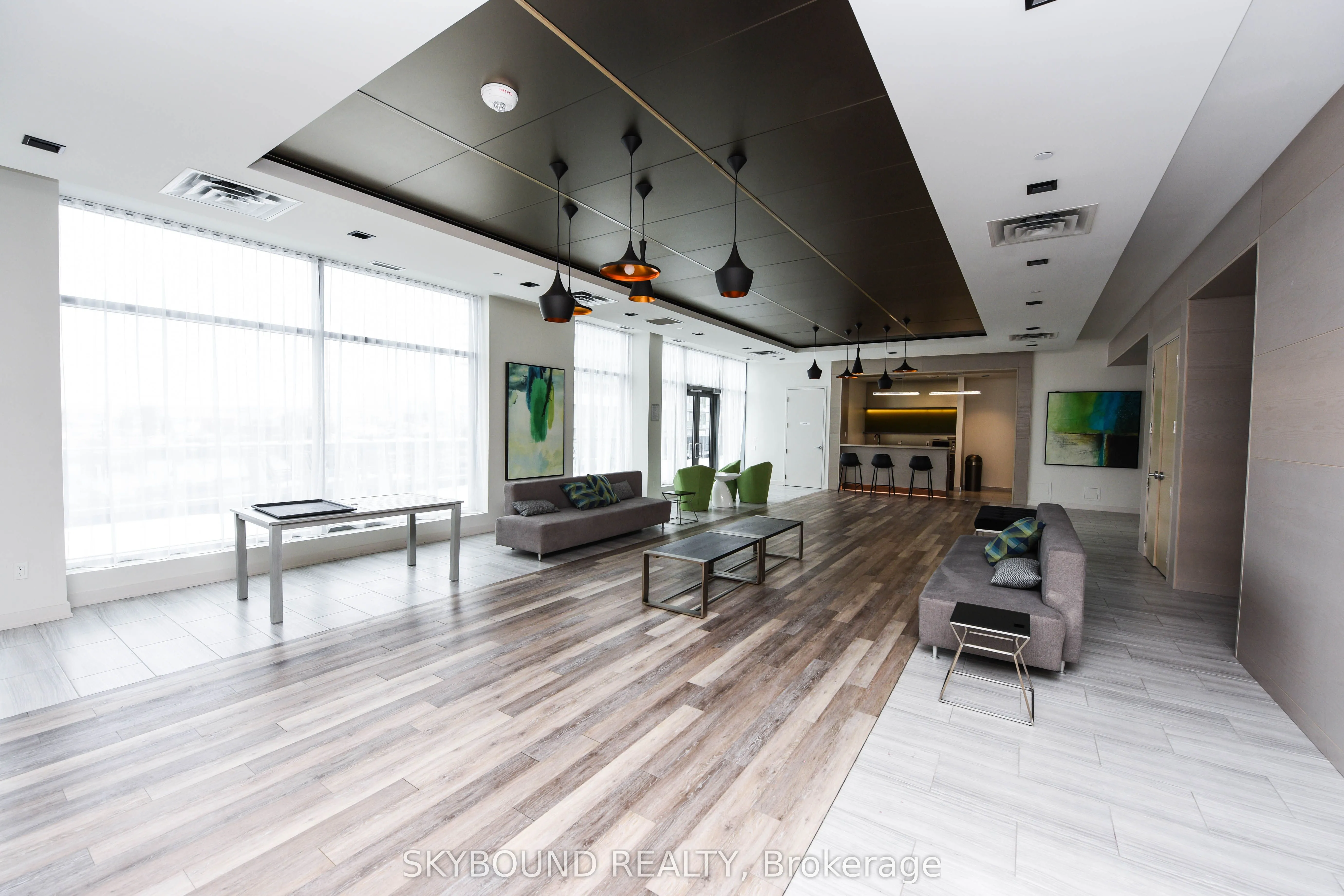 4655 Glen Erin Drive, #210