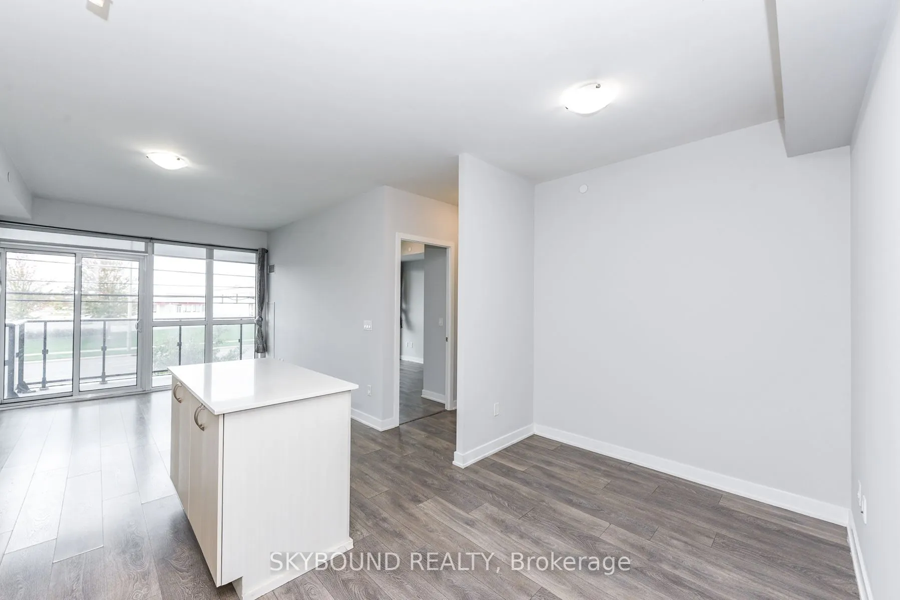4655 Glen Erin Drive, #210