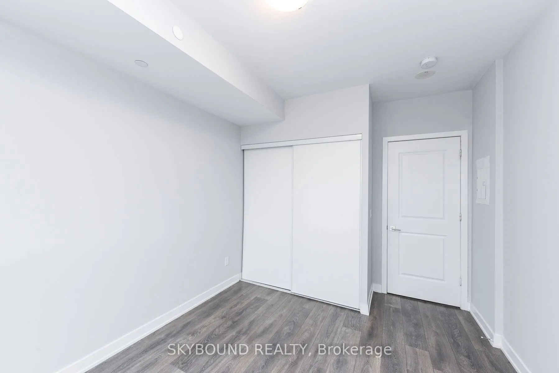 4655 Glen Erin Drive, #210