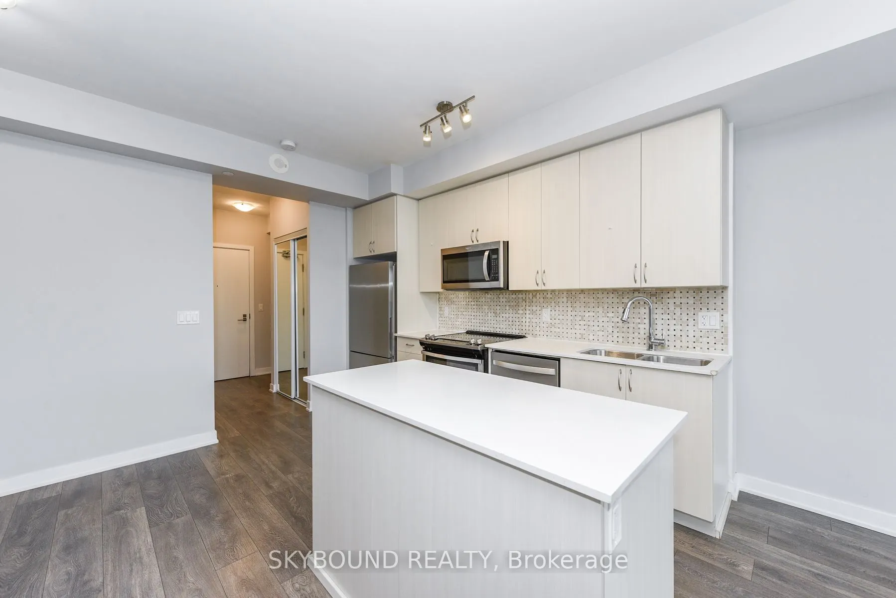 4655 Glen Erin Drive, #210