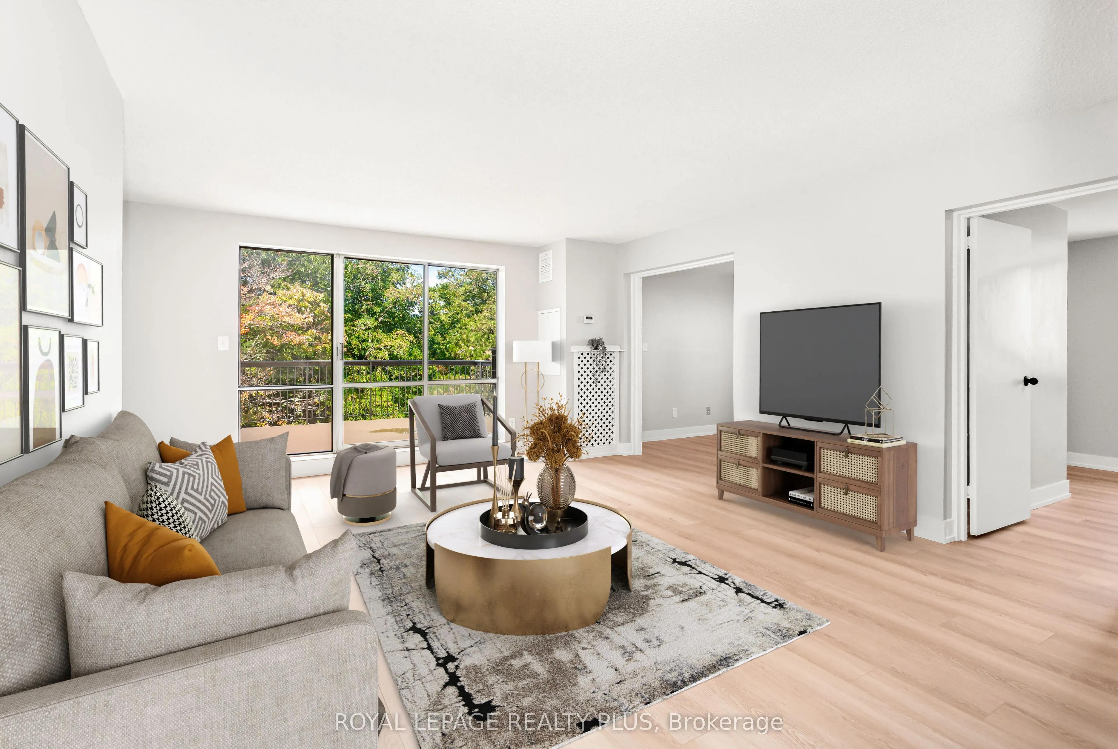 3025 The Credit Woodlands, #301