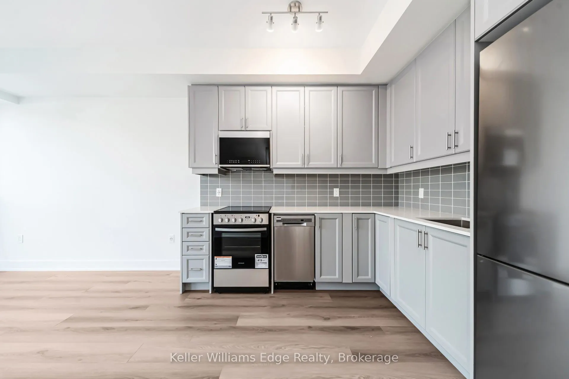 2343 Khalsa Gate, #223