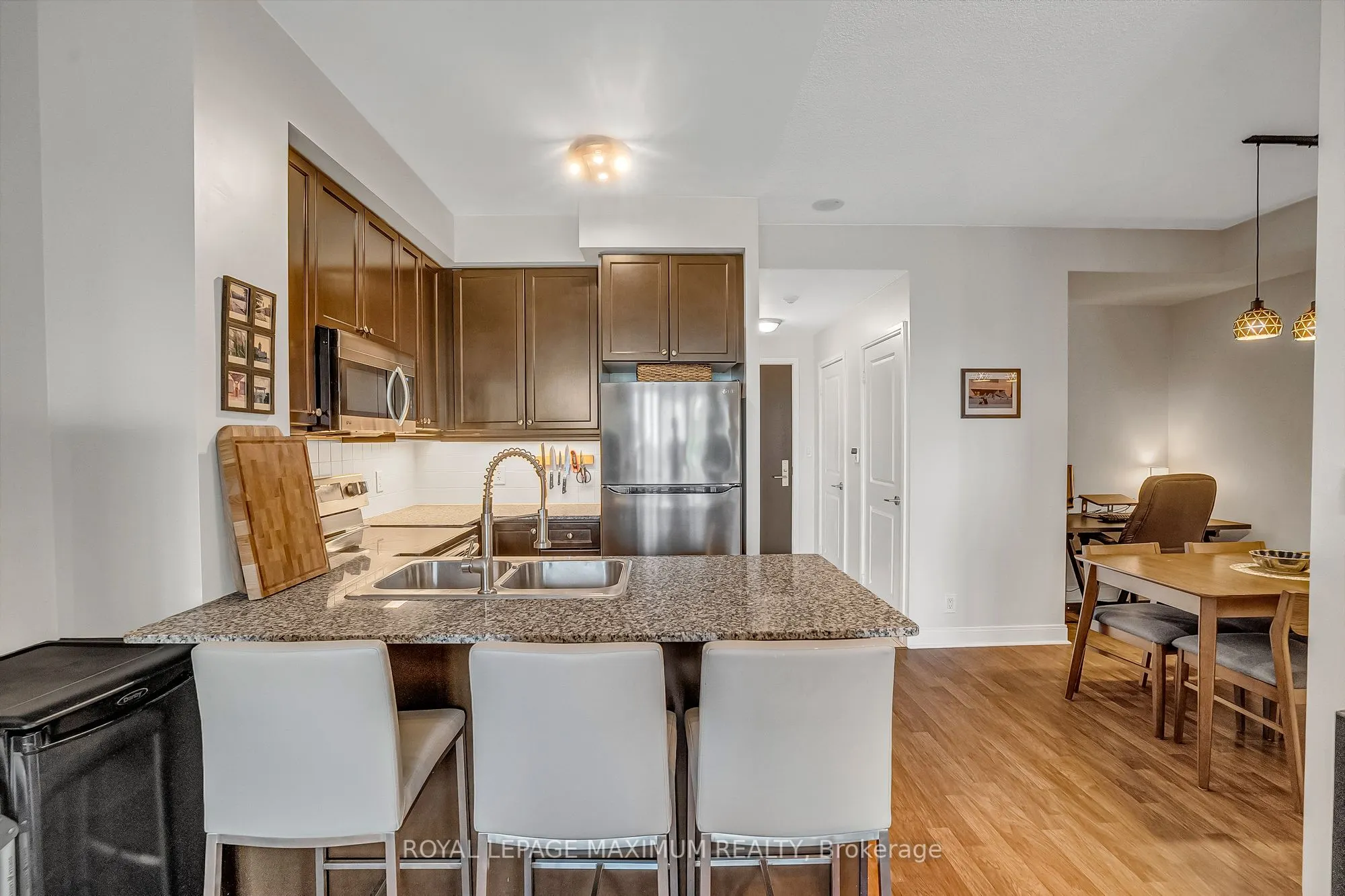 60 Absolute Avenue, #407