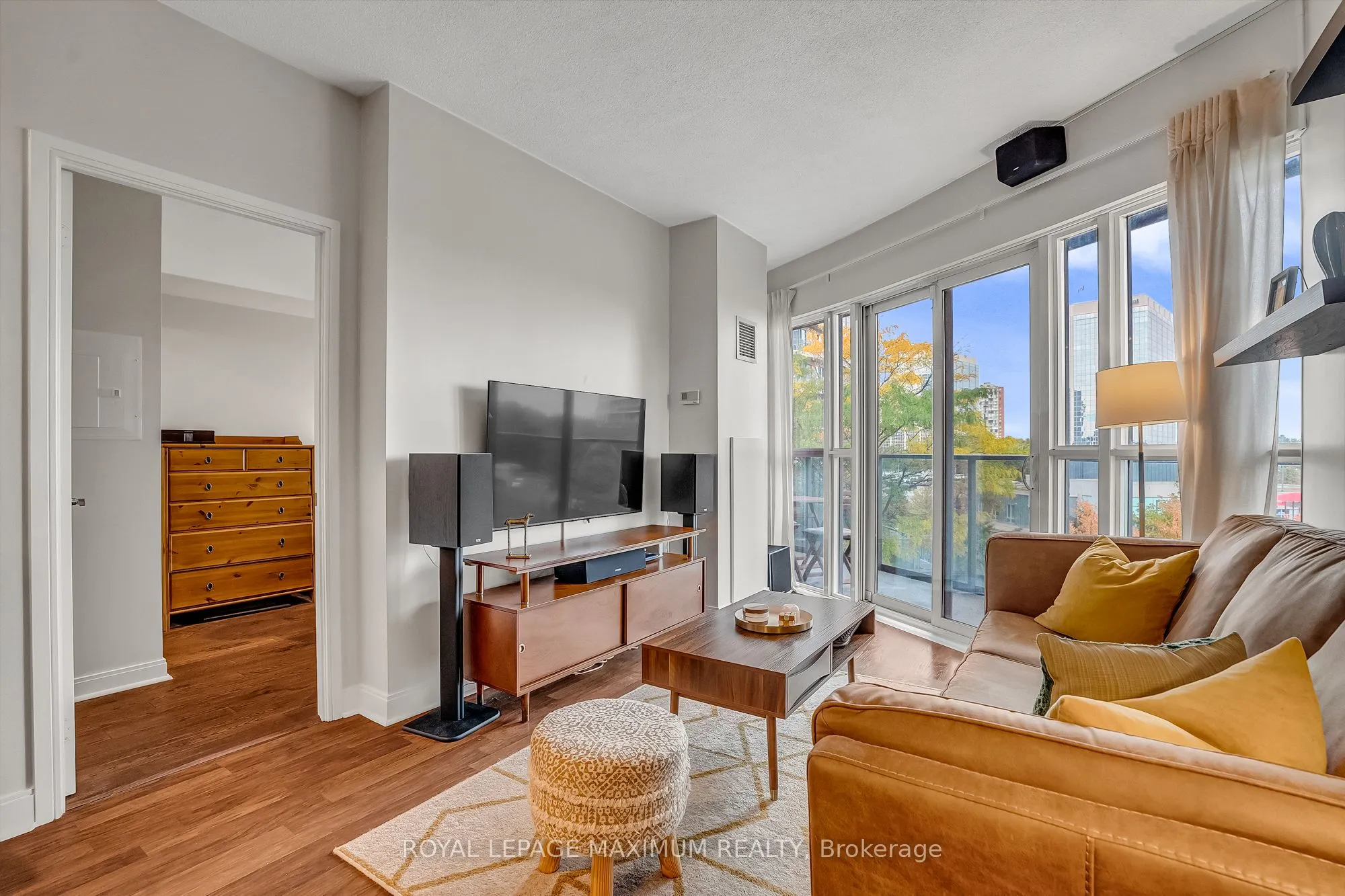 60 Absolute Avenue, #407