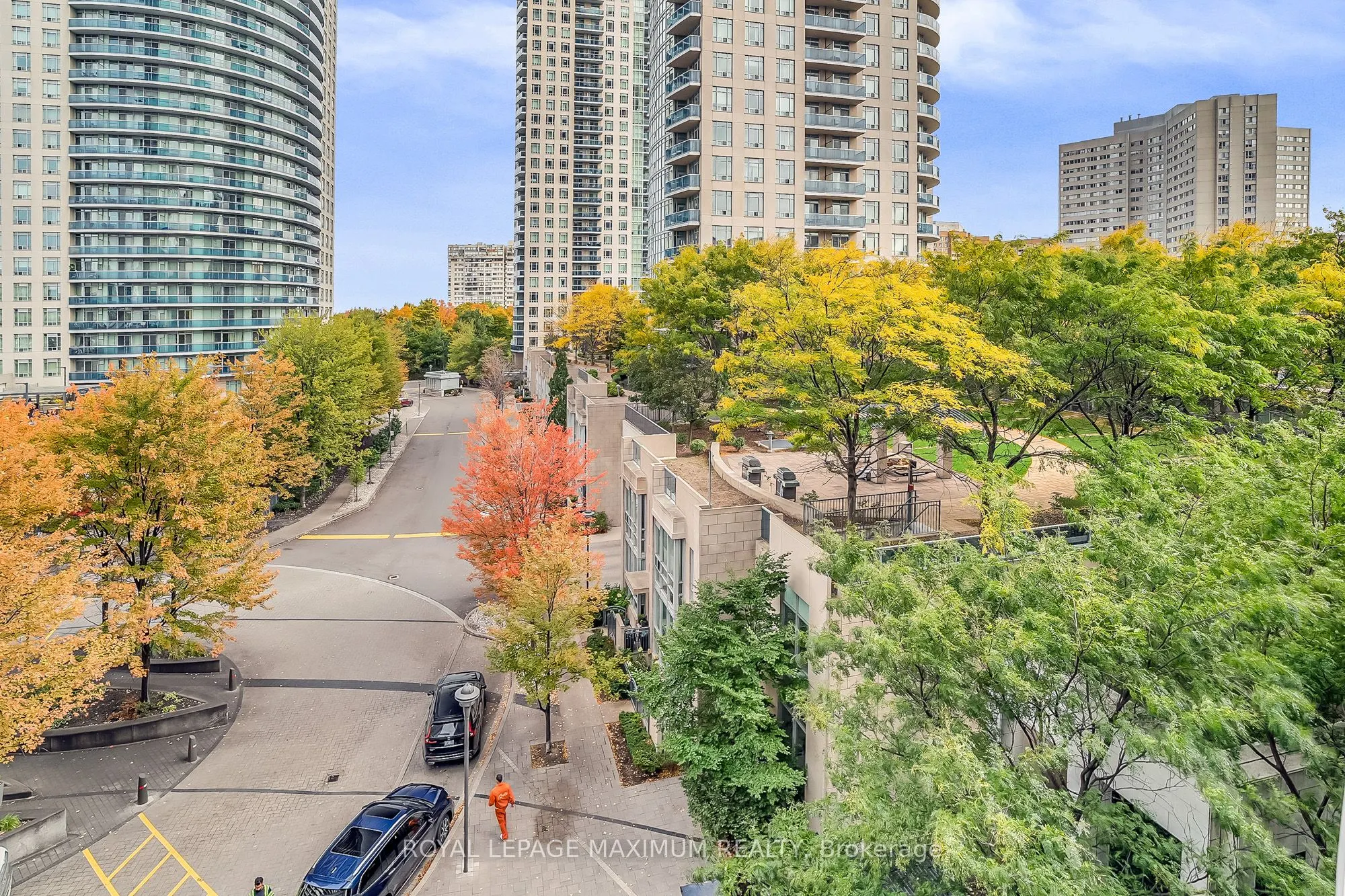 60 Absolute Avenue, #407