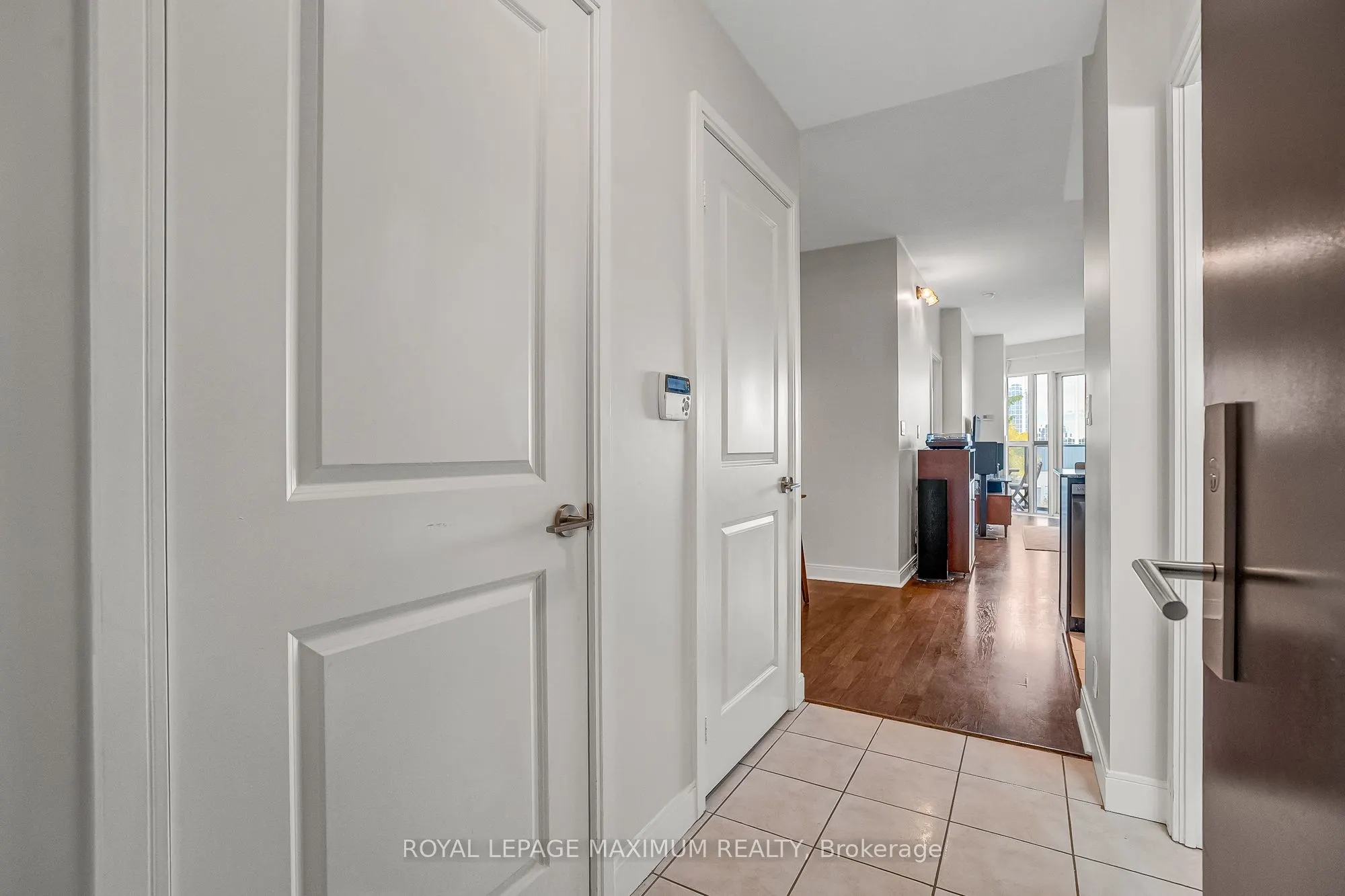 60 Absolute Avenue, #407