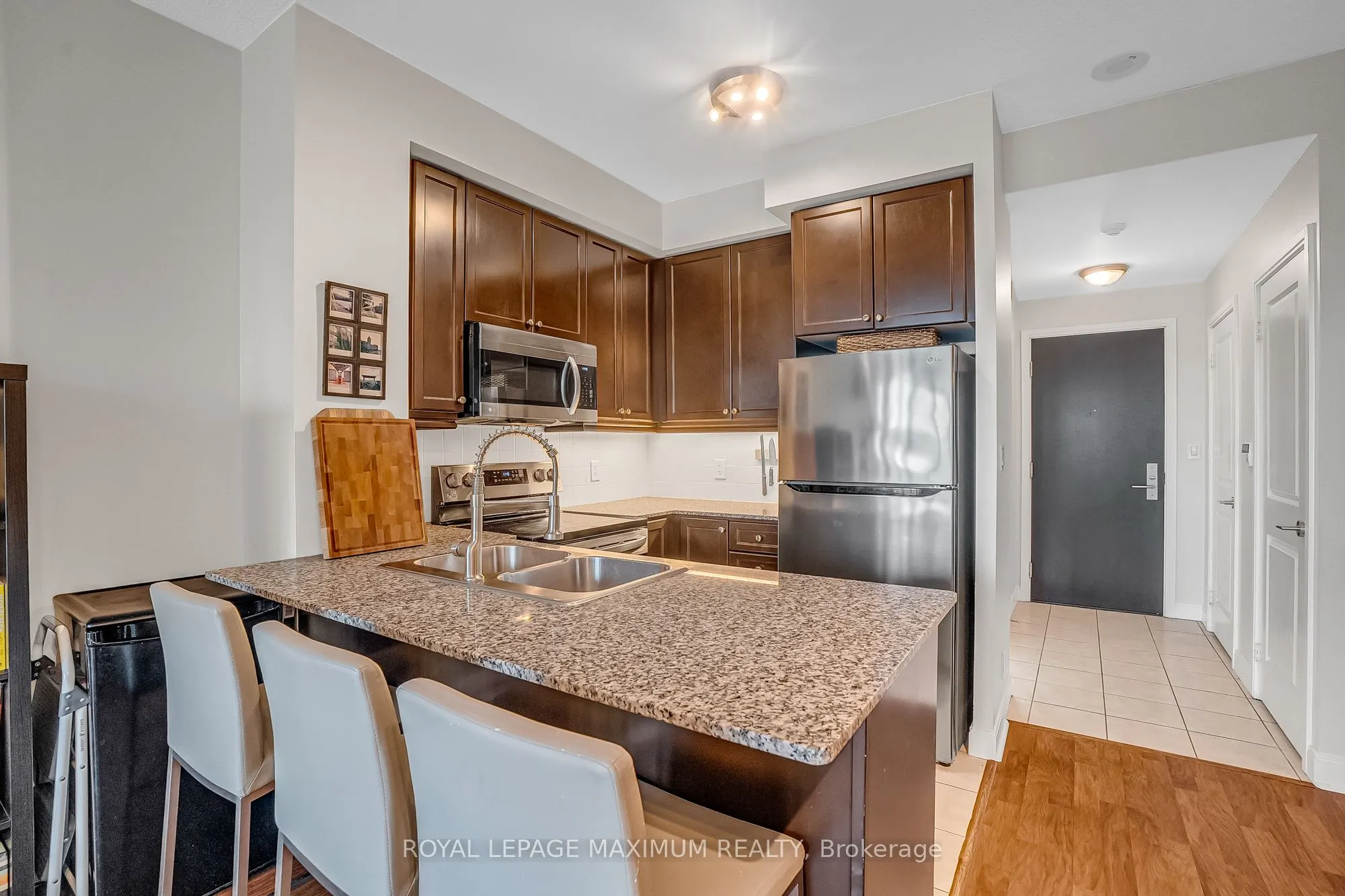 60 Absolute Avenue, #407