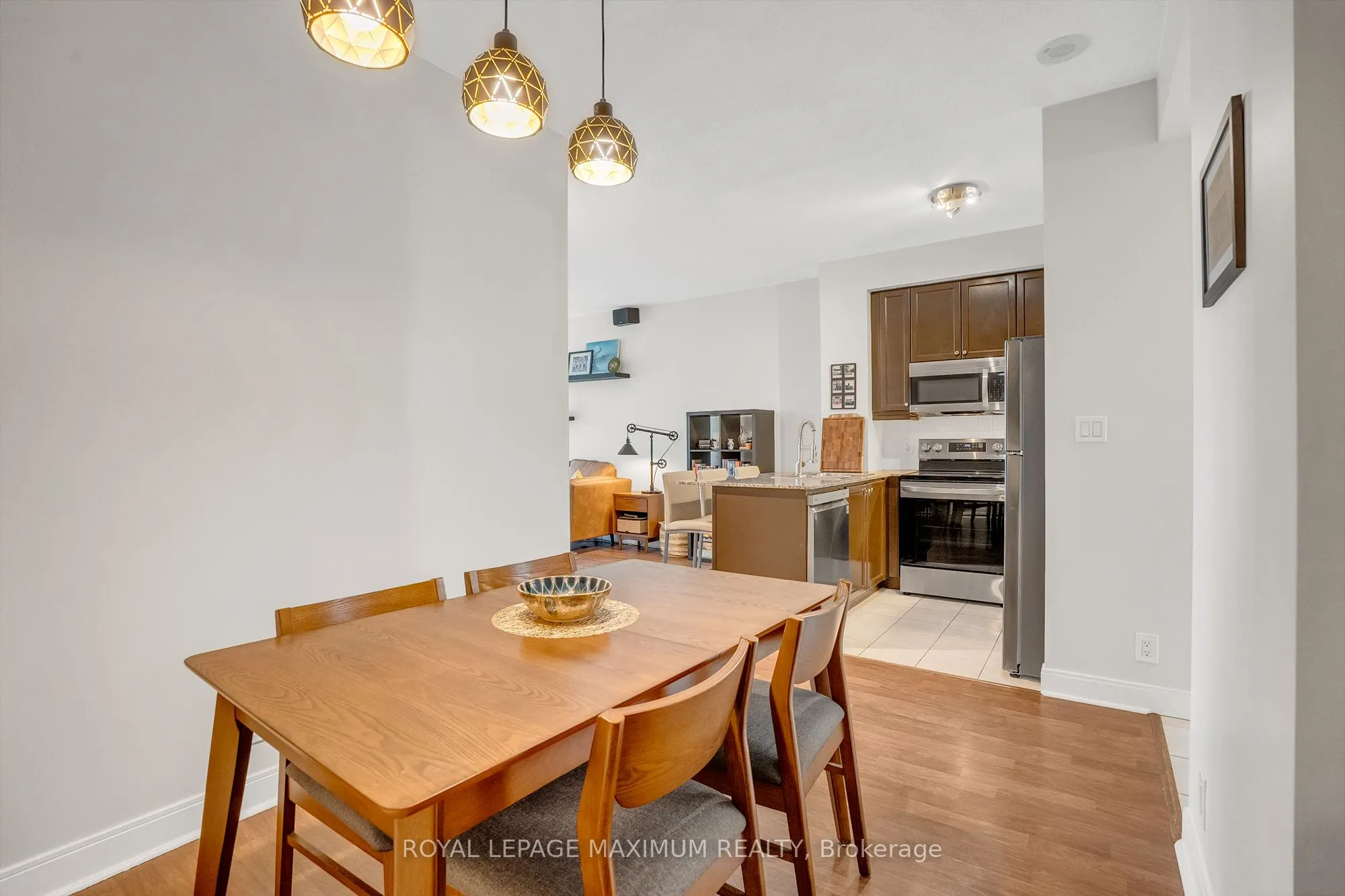 60 Absolute Avenue, #407