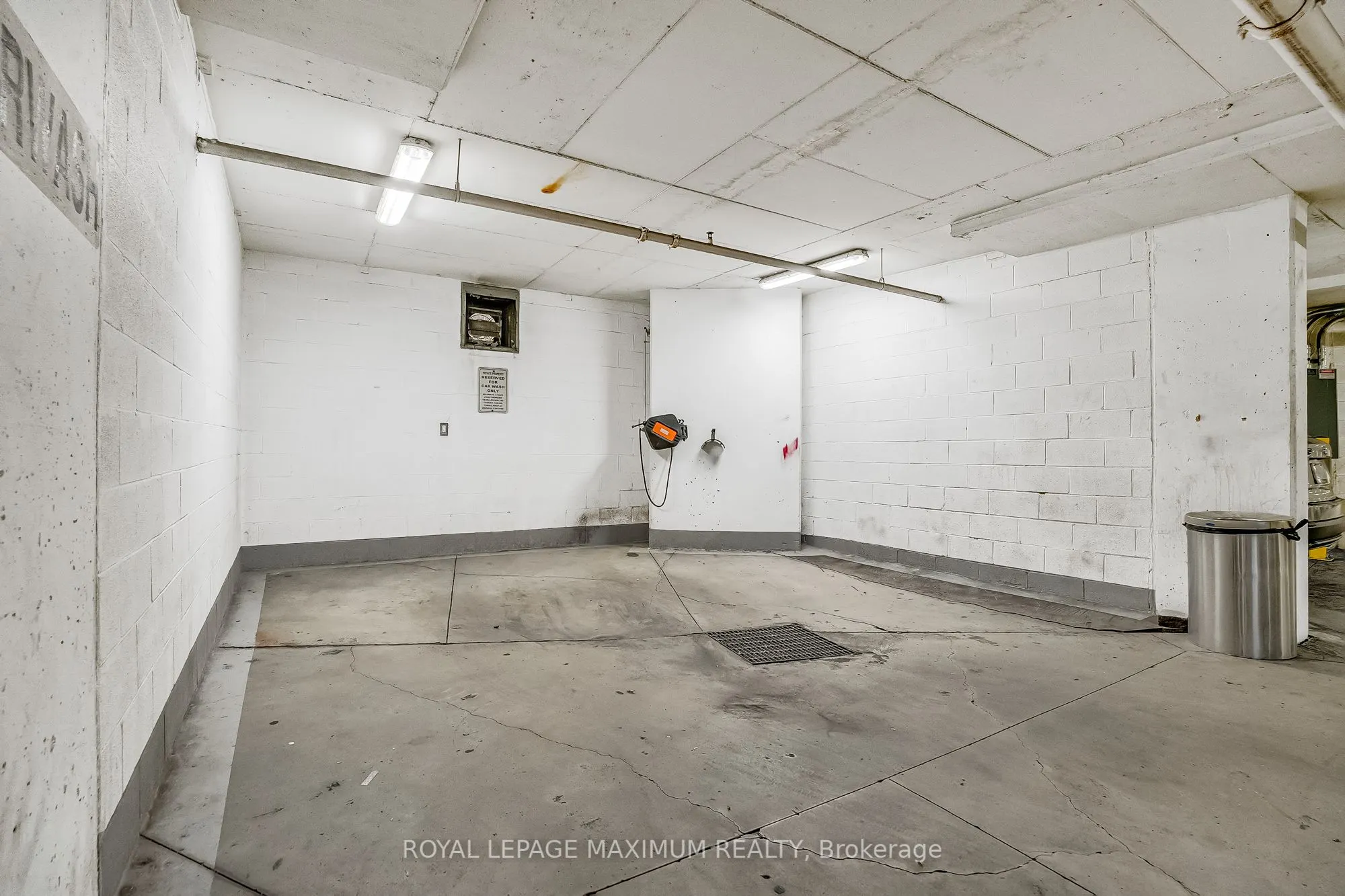 60 Absolute Avenue, #407