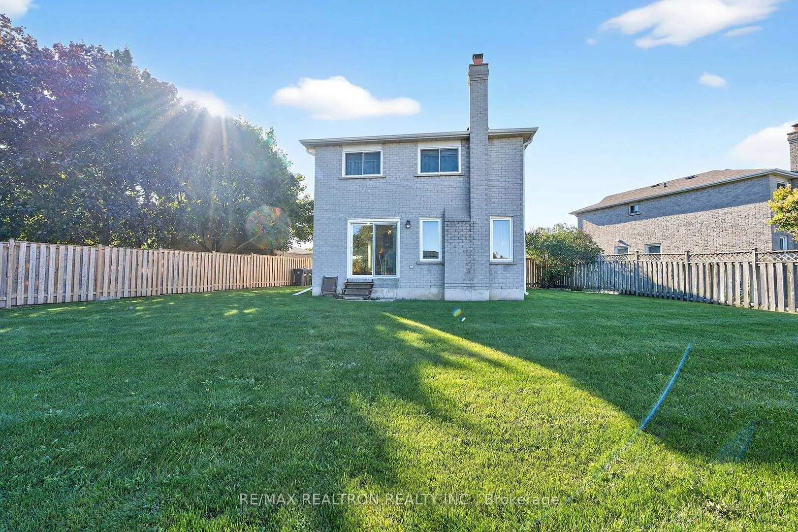18 Newell Place
