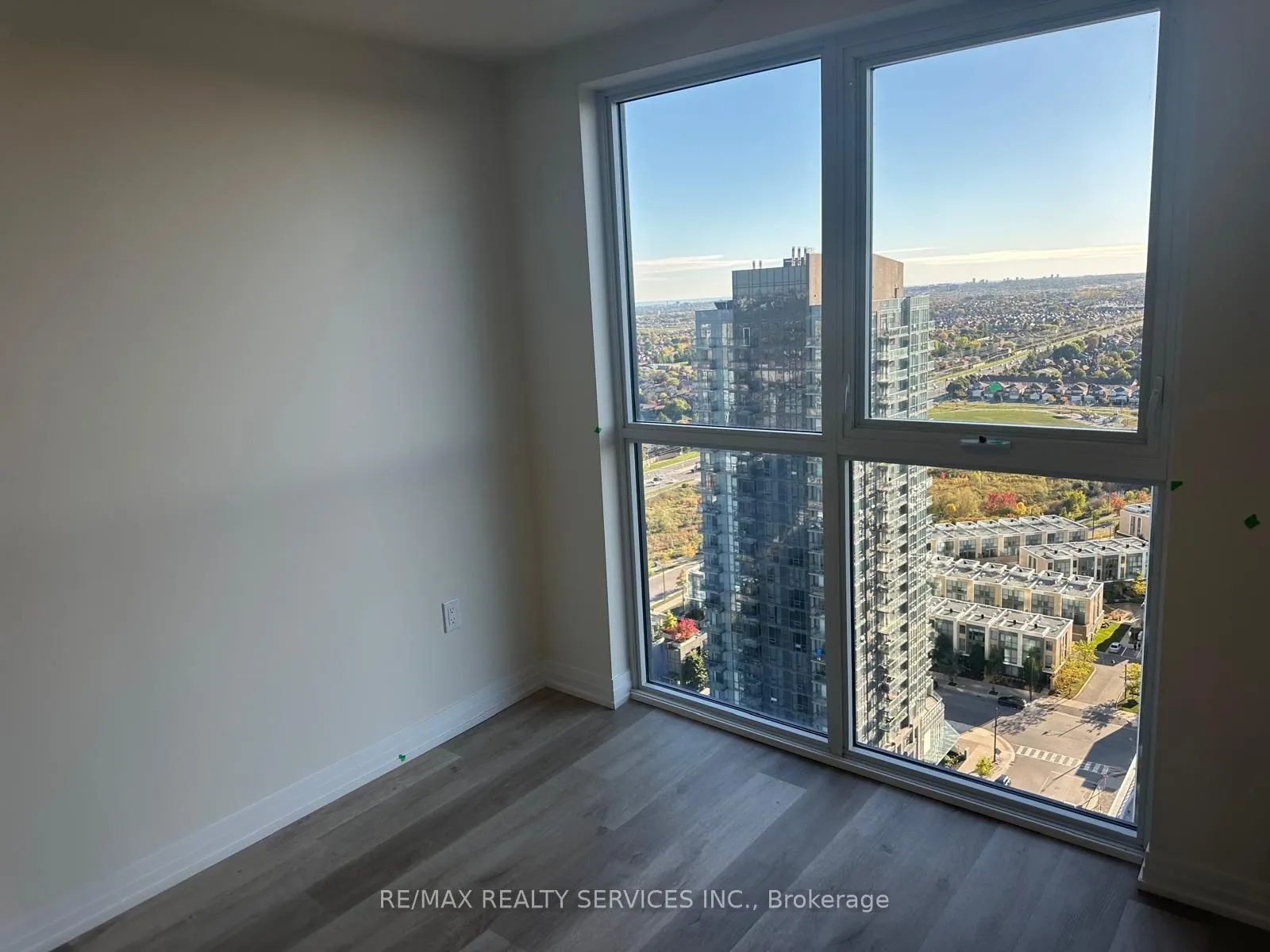 15 Watergarden Drive, #2305