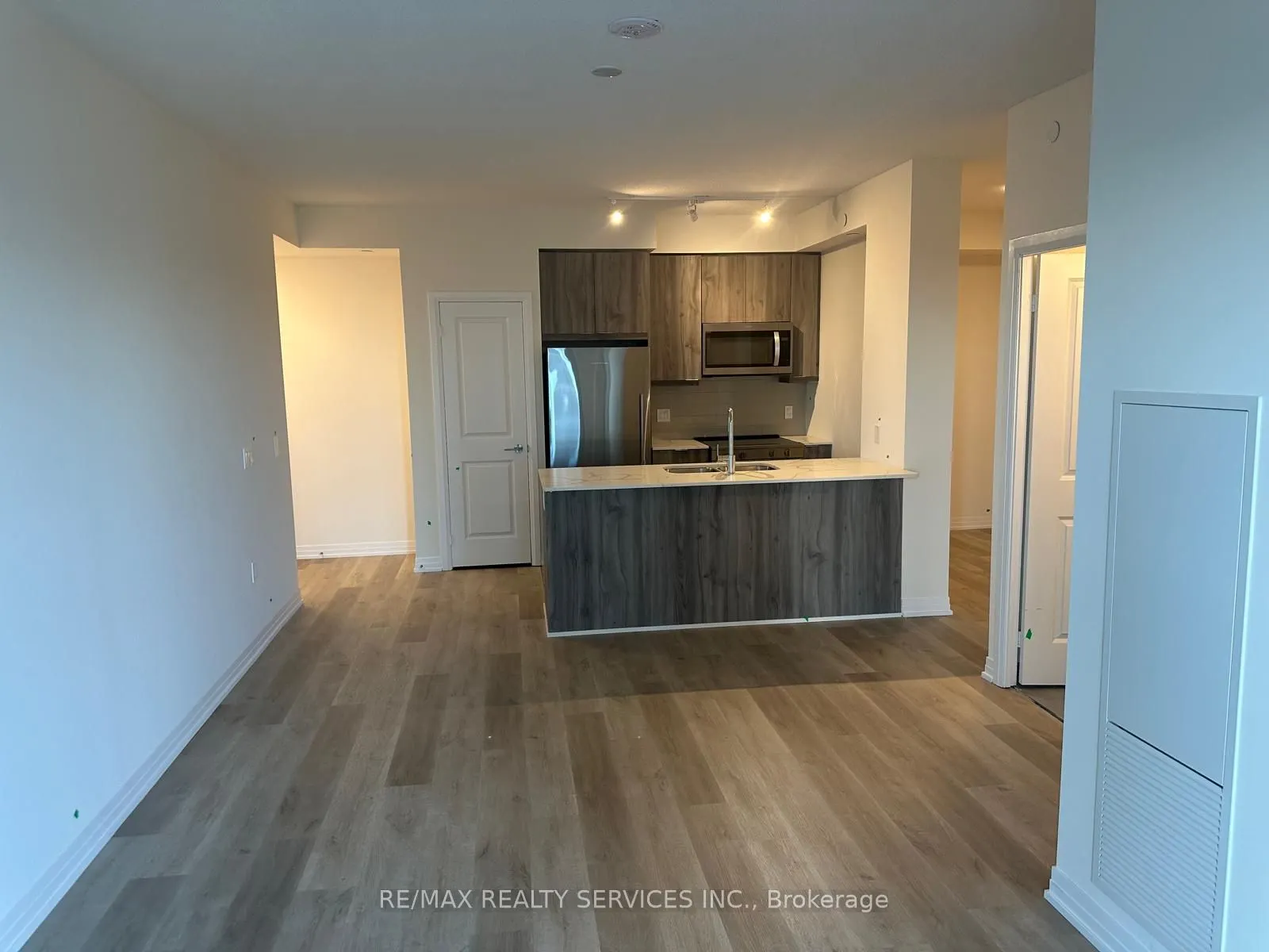 15 Watergarden Drive, #2305