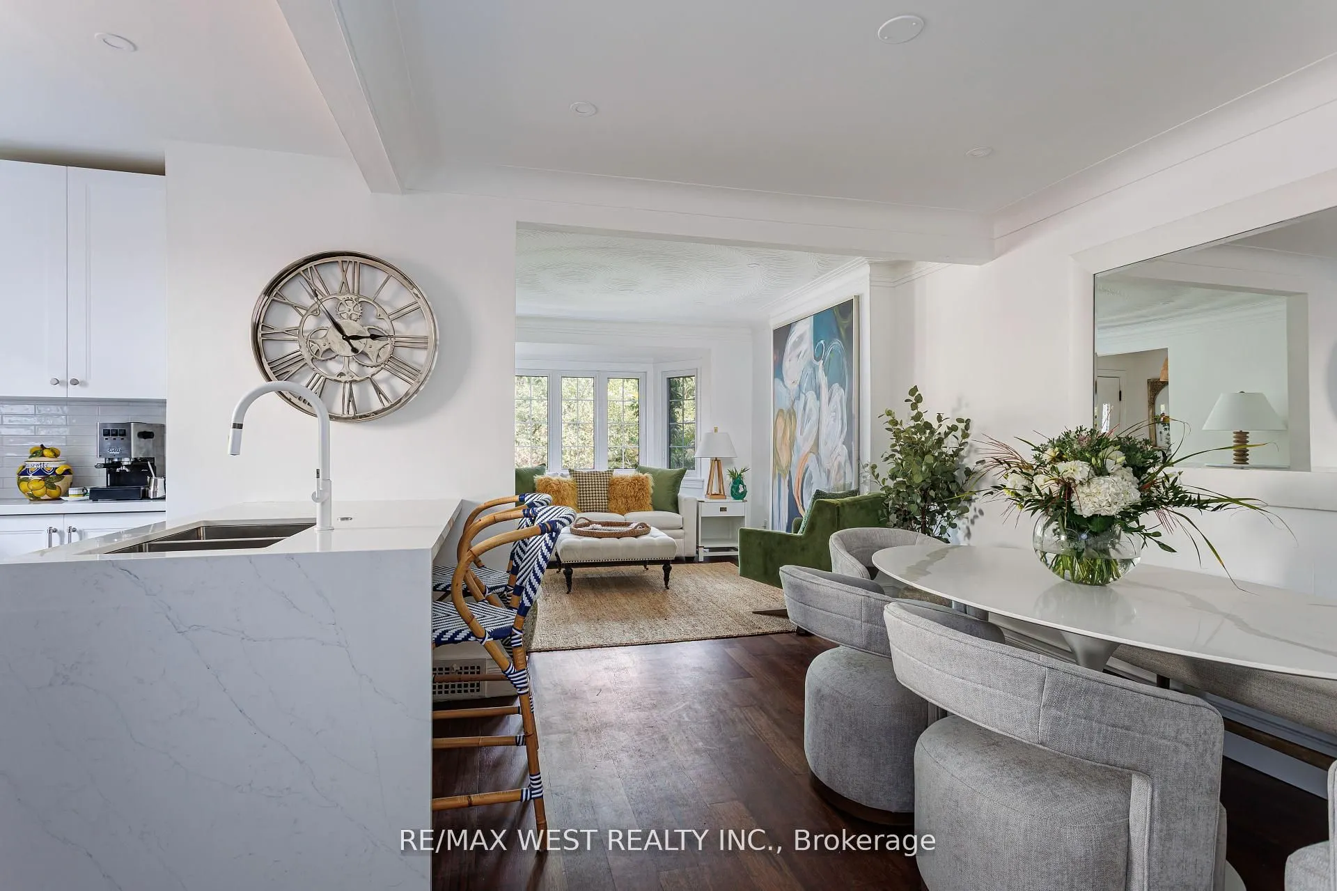 12 Brentwood Road S