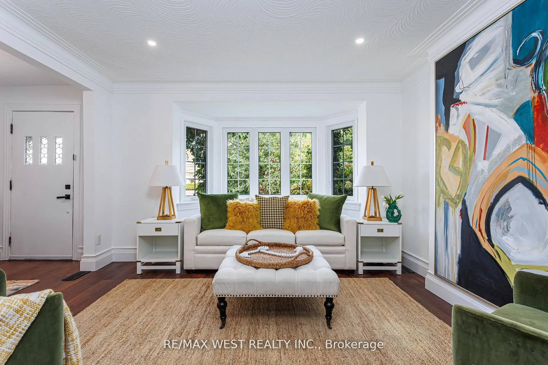 12 Brentwood Road S