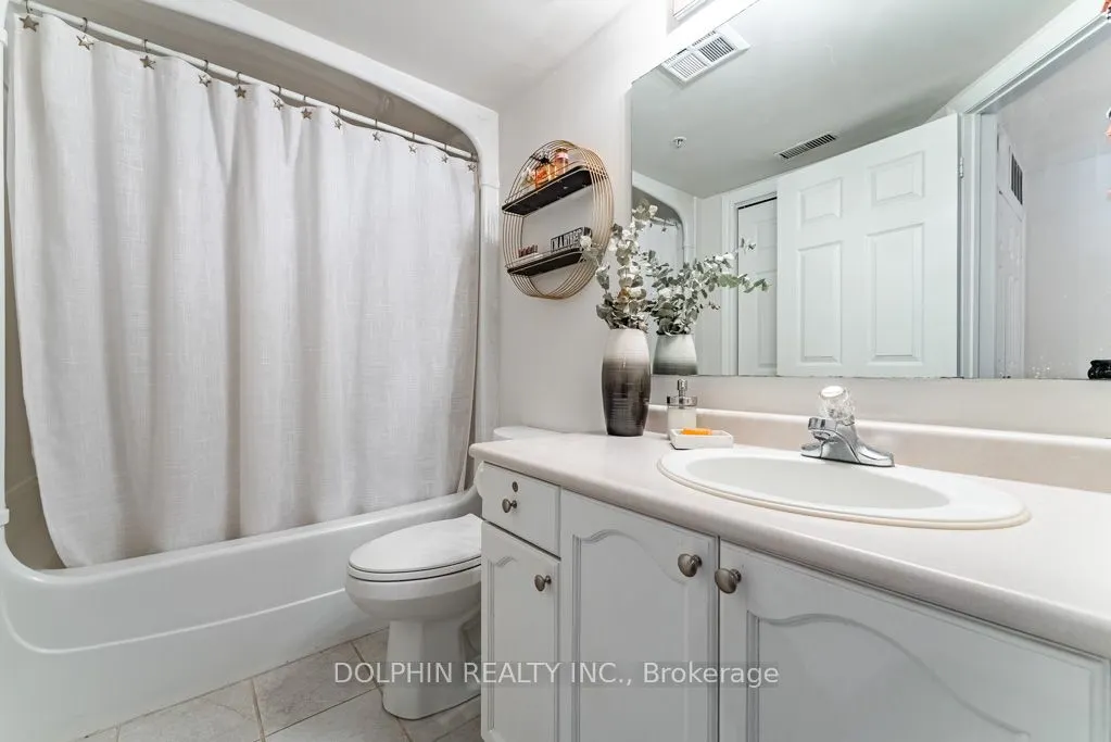 4005 Kilmer Drive, #204