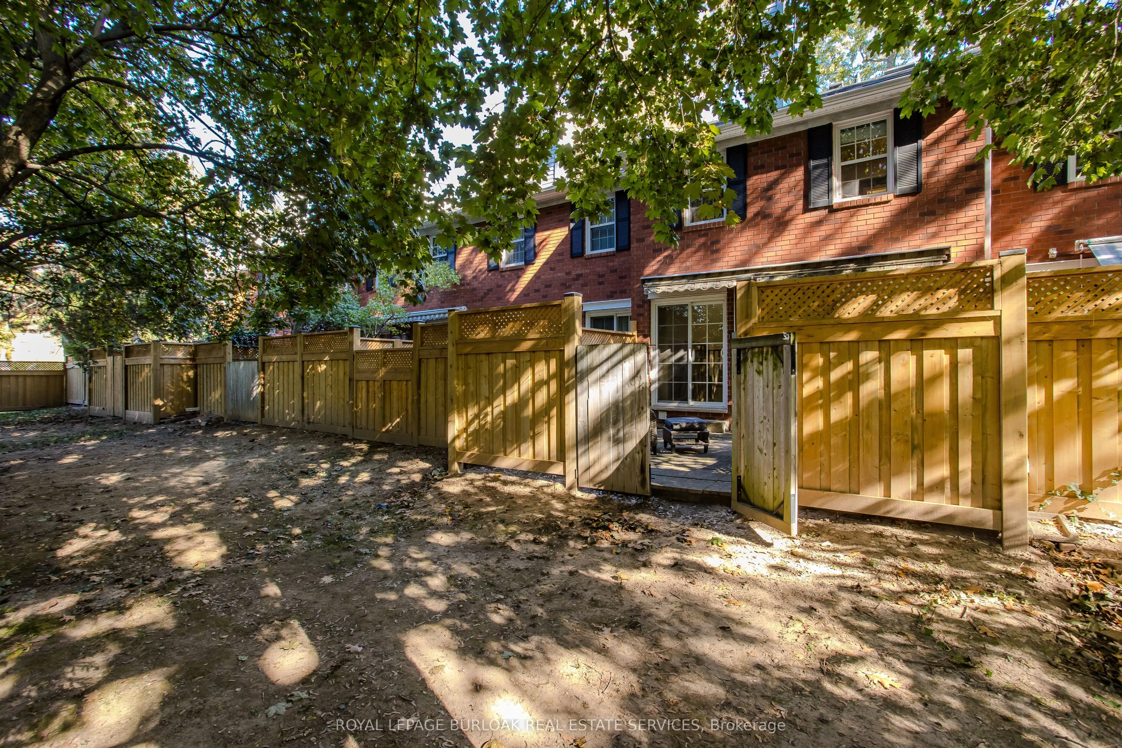 2390 Woodward Avenue, #5