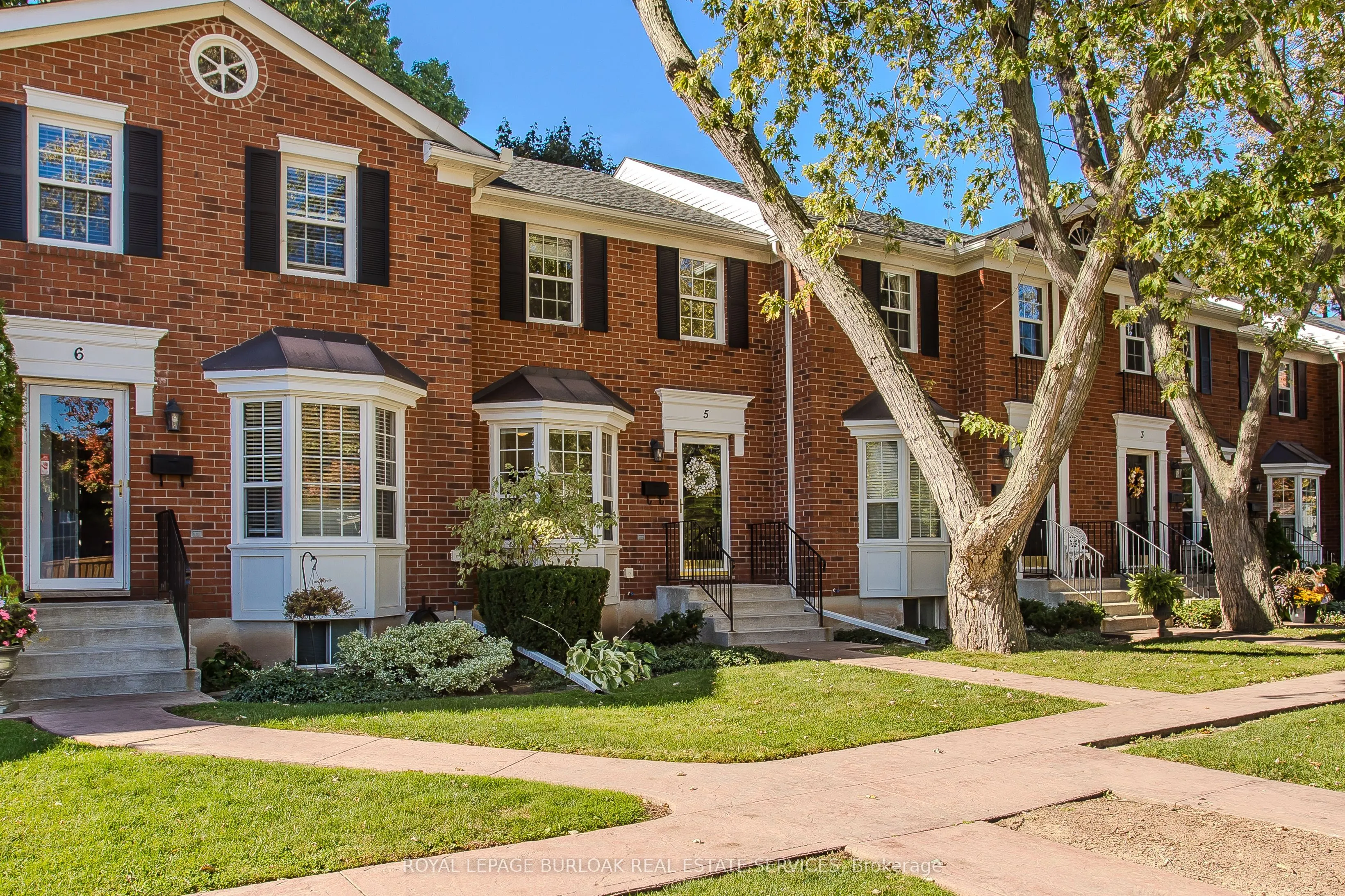 2390 Woodward Avenue, #5