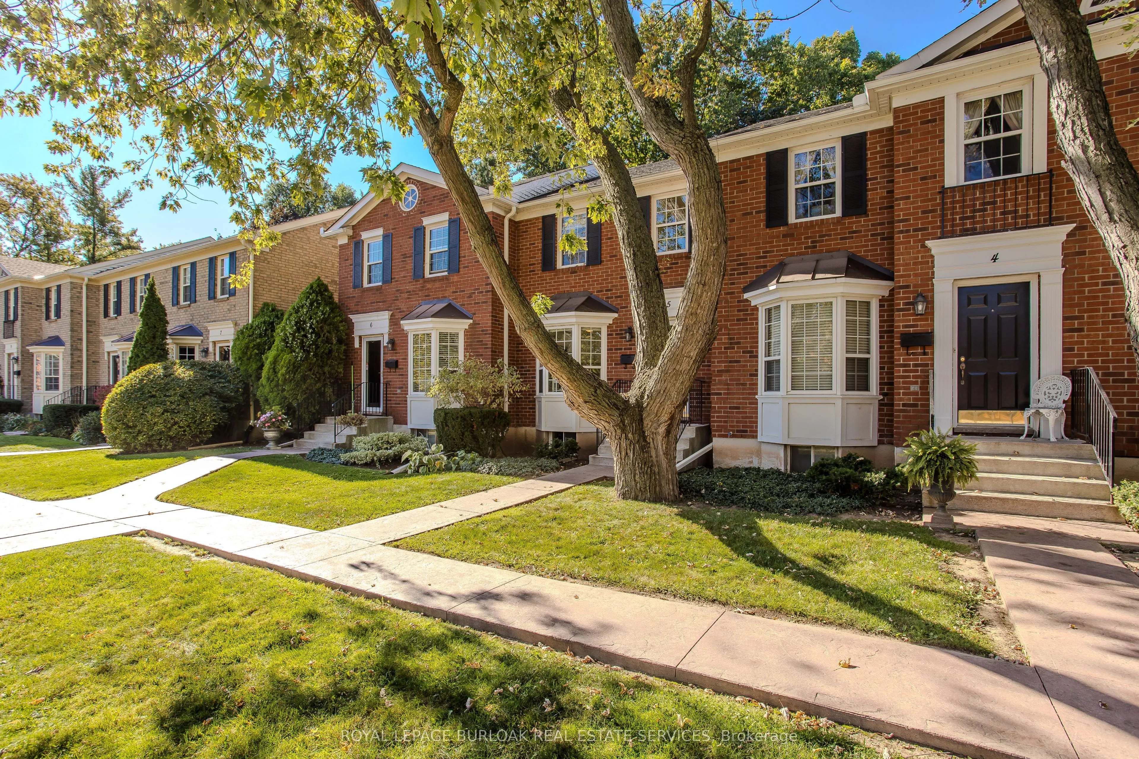 2390 Woodward Avenue, #5