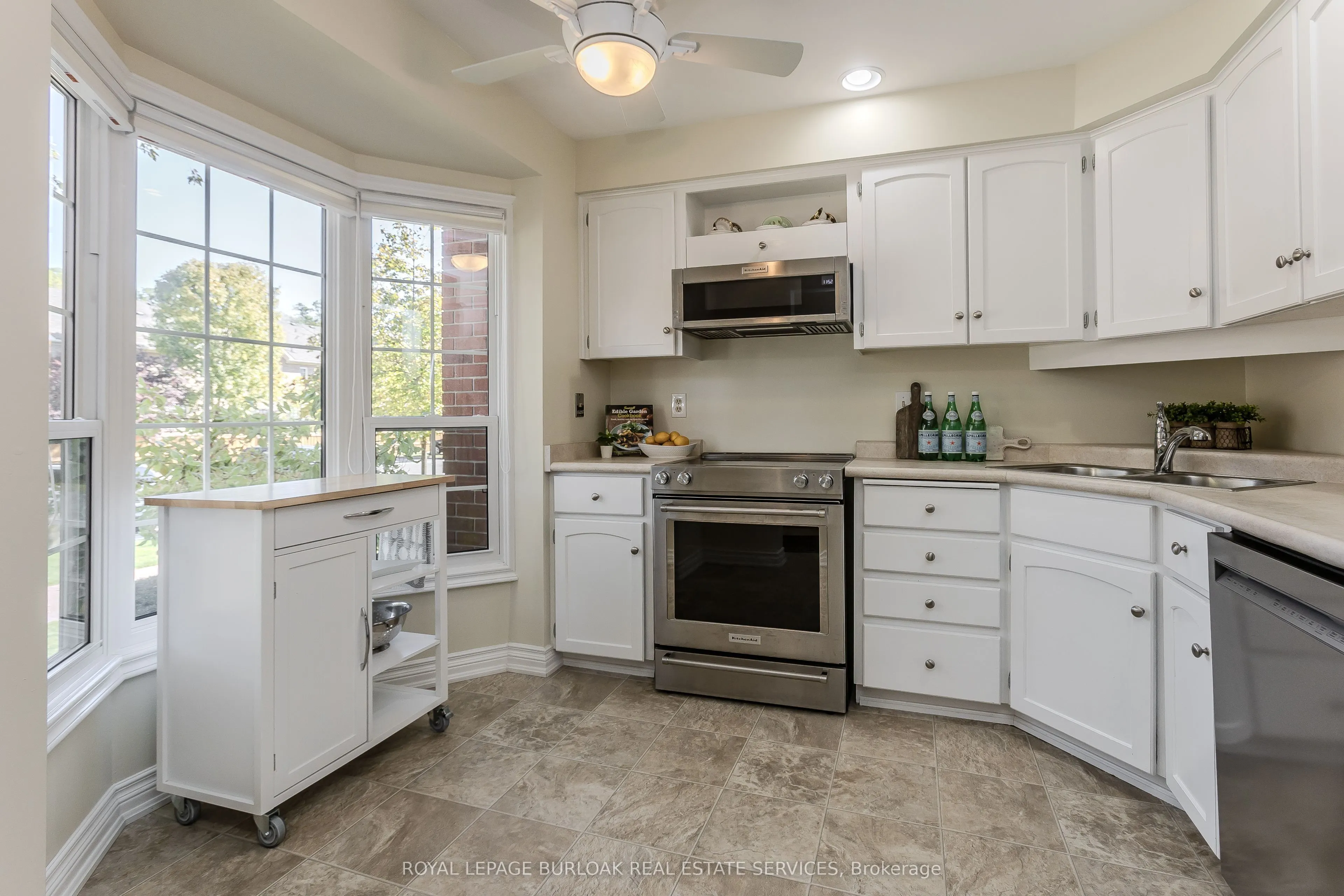 2390 Woodward Avenue, #5
